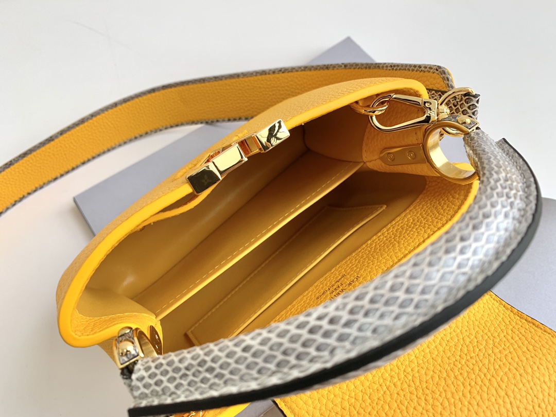 L*ouis V*uitton Top Bag 21x14x8cm