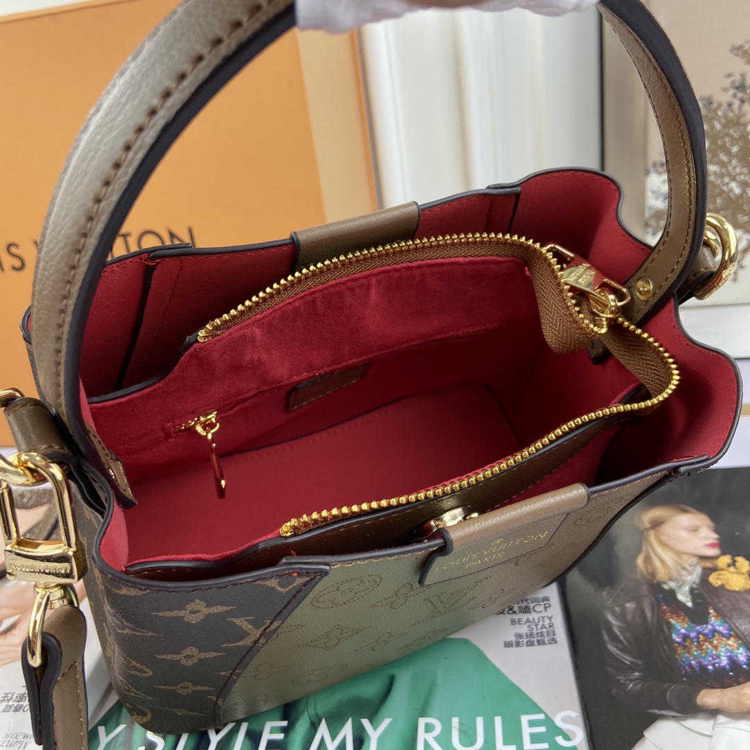 L*ouis V*uitton Top Bag 21*18*11cm