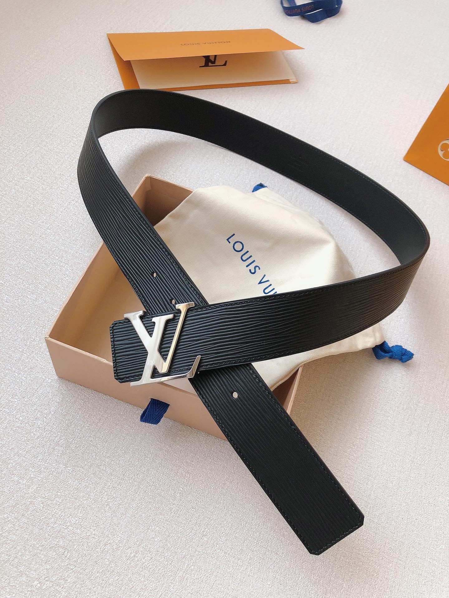 L*ouis V*uitton Belts Top Version