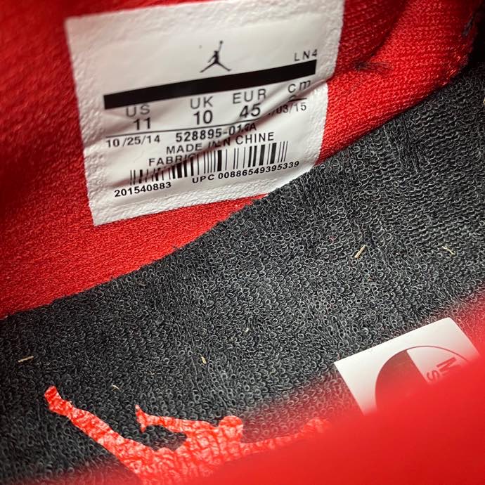 Air Jordan 11 Retro Low Bred