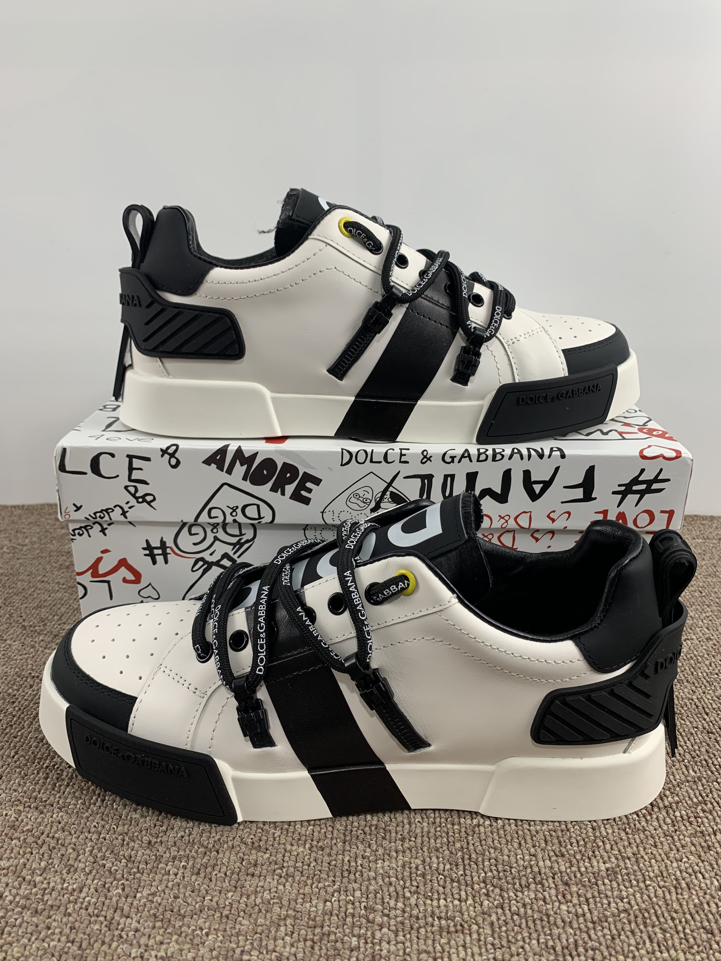 D*olce&G*abbana sneaker