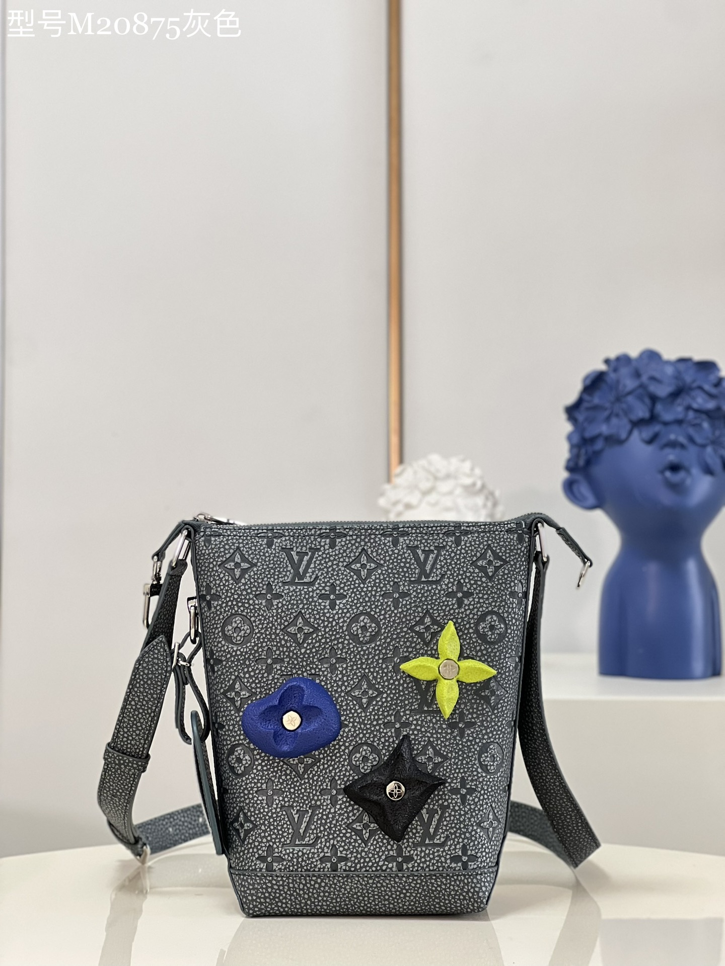 L*ouis V*uitton Top Bag 17*24*8.5CM