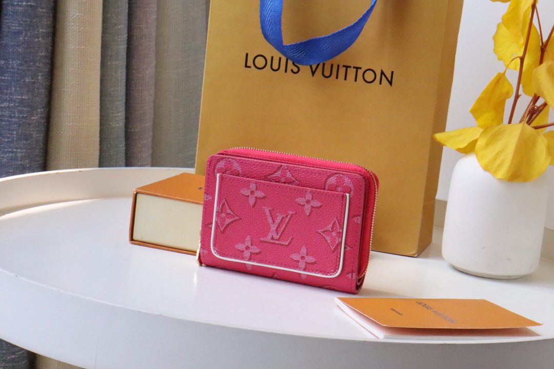 L*ouis V*uitton Bag Top Quality 11.5*8.5*2.2CM