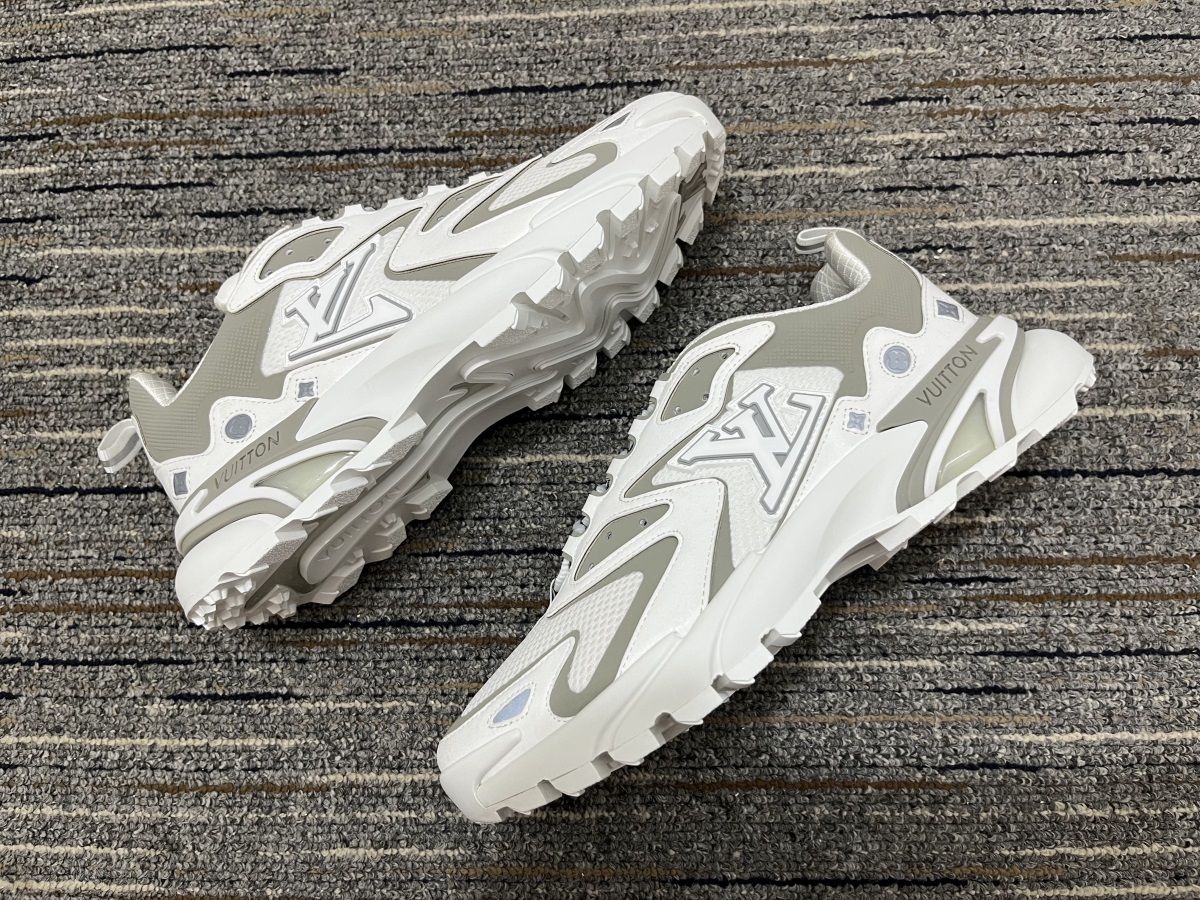 Men L*ouis V*uitton Top Sneakers