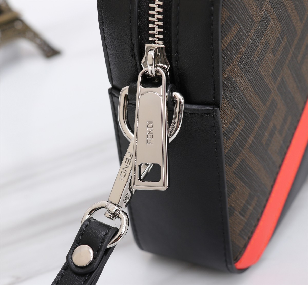 F*endi Bag Top Quality 23*16*5CM