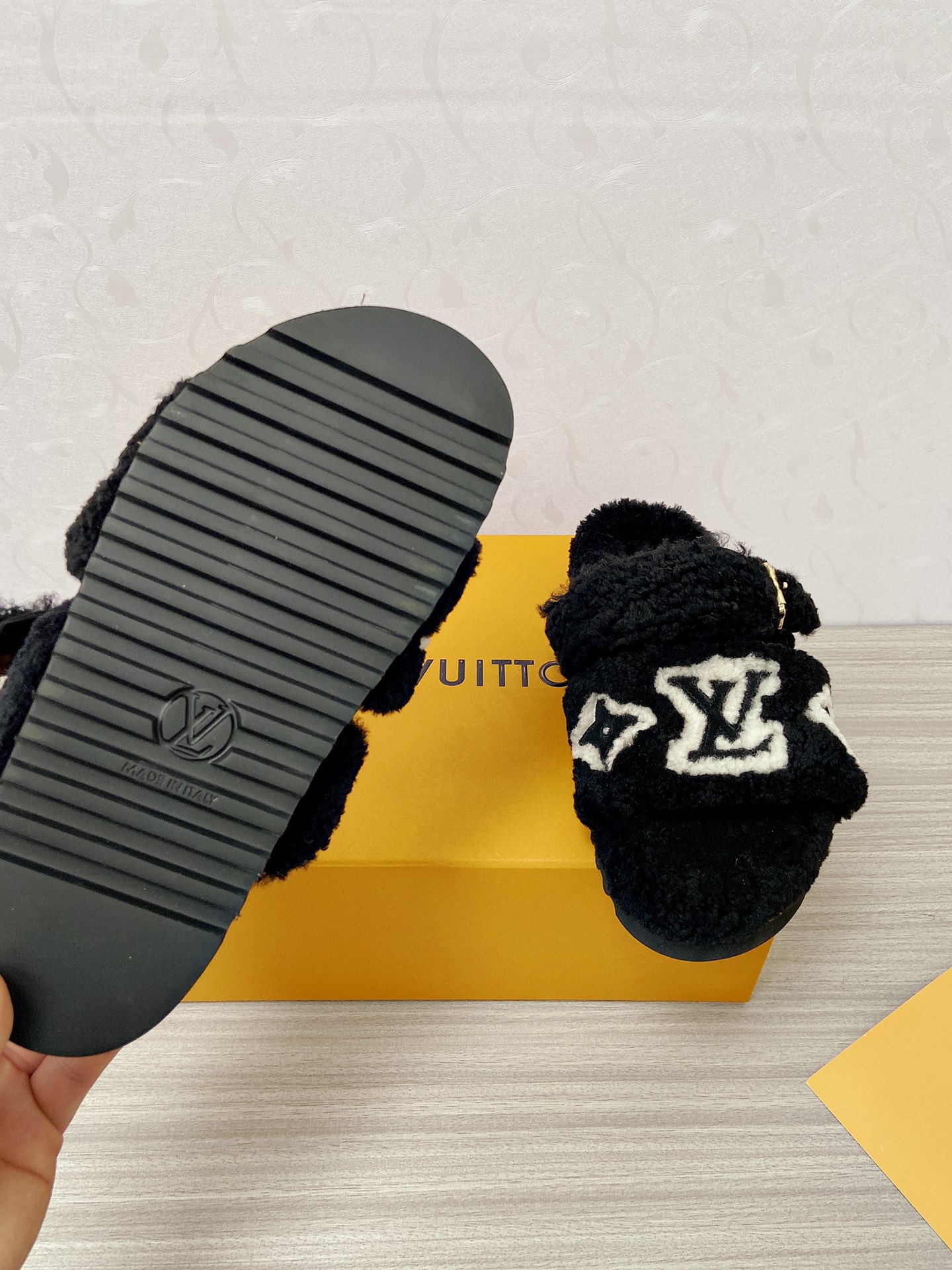 Women L*ouis V*uitton Top Sandals