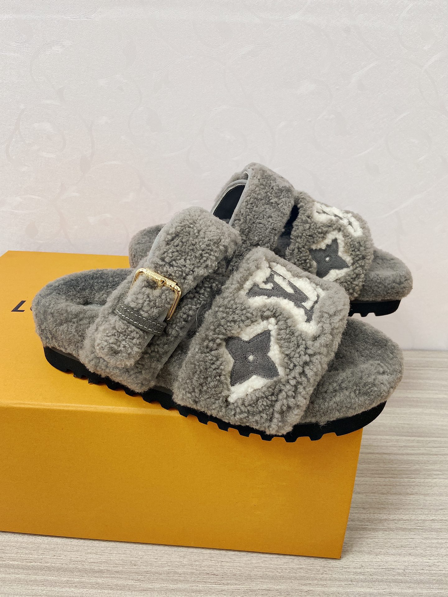 Women L*ouis V*uitton Top Sandals