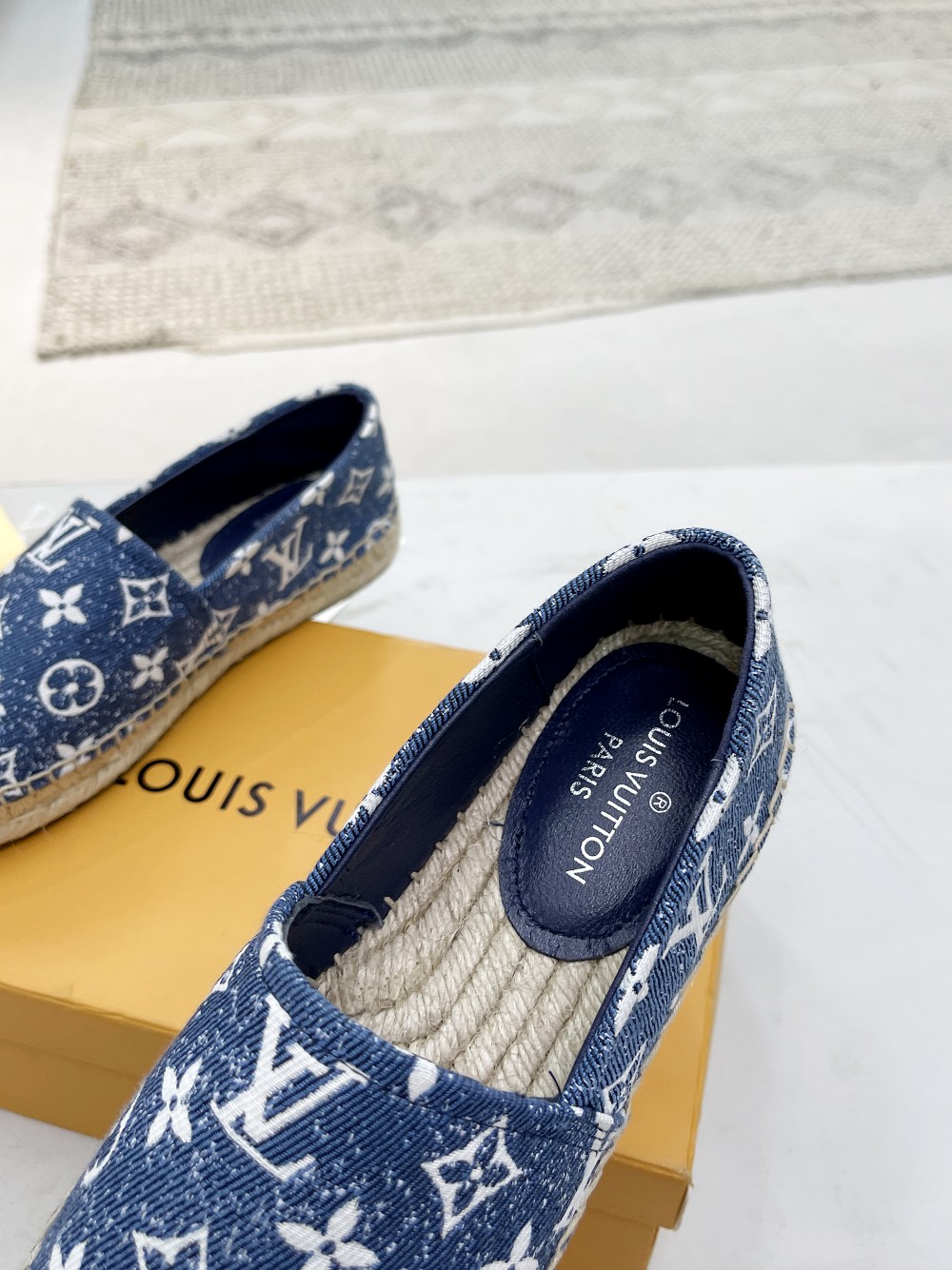 Women L*ouis V*uitton Top Sneaker