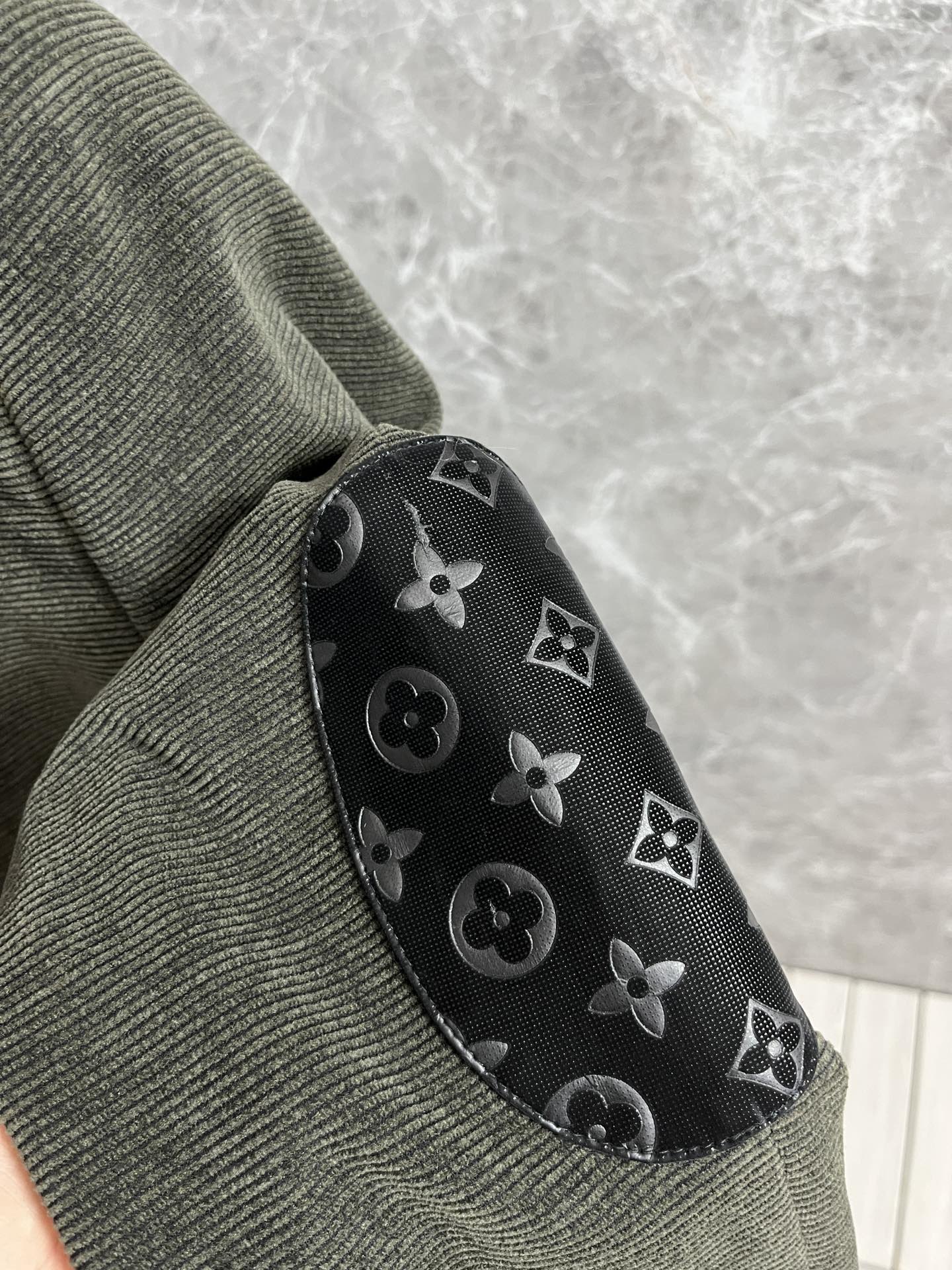 Men Jacket/Sweater Top Quality