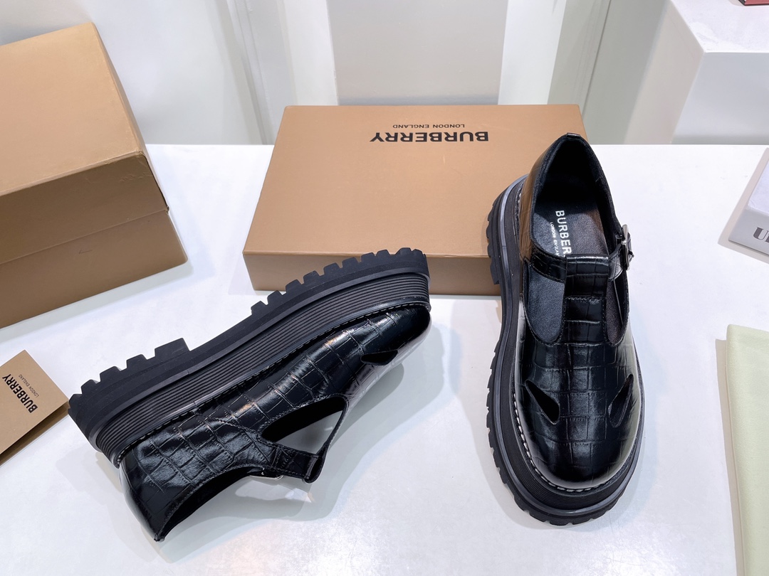 Women B*urberry Top Sneaker