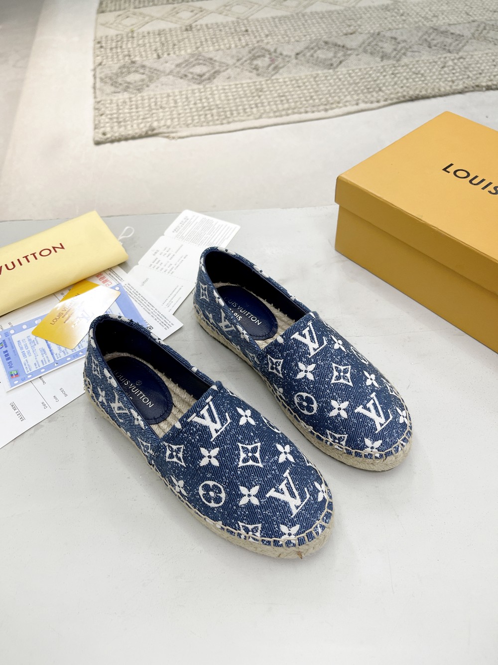 Women L*ouis V*uitton Top Sneaker