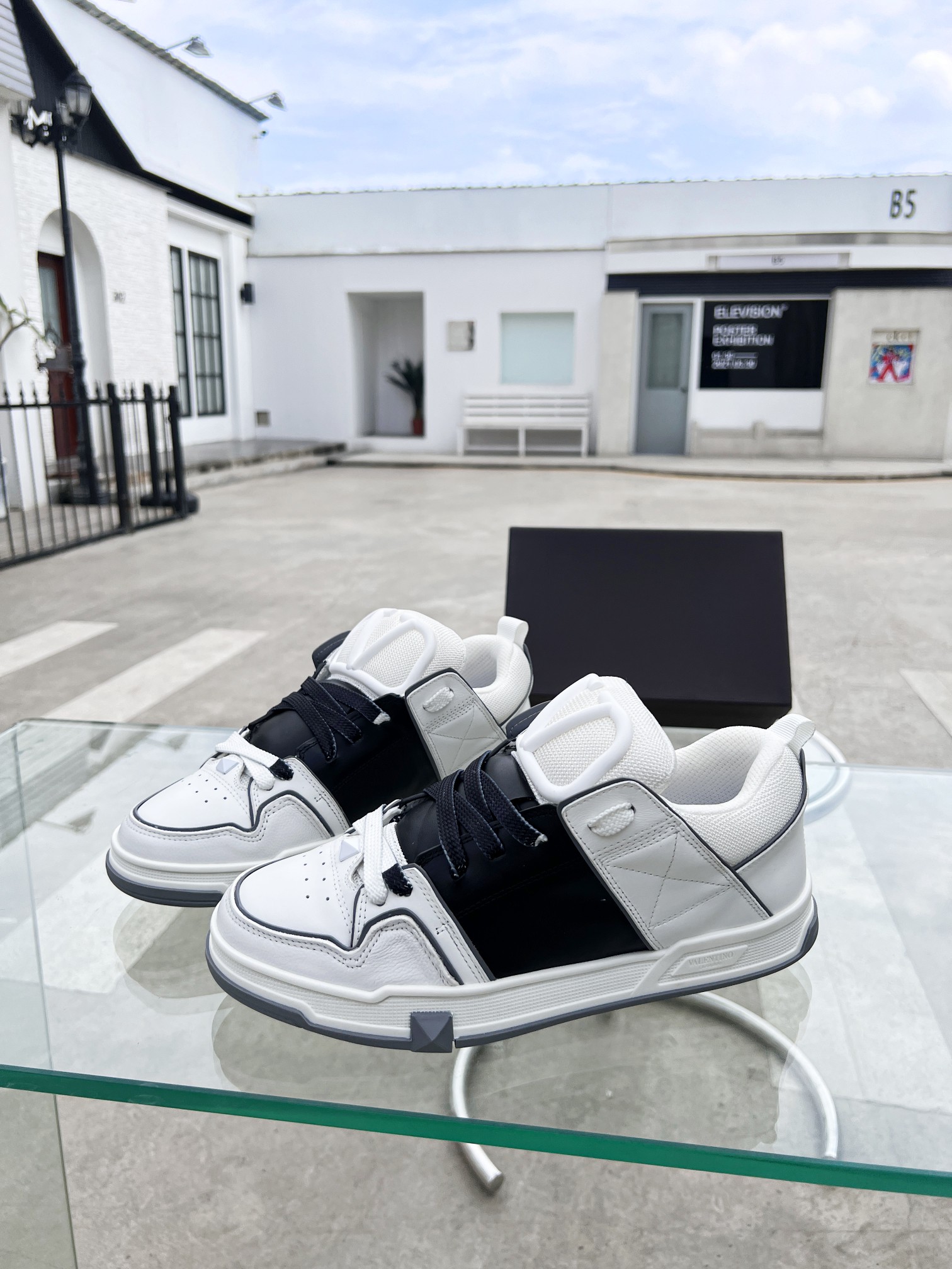 Men Women V*ALENTINO Sneakers Maikesneakers