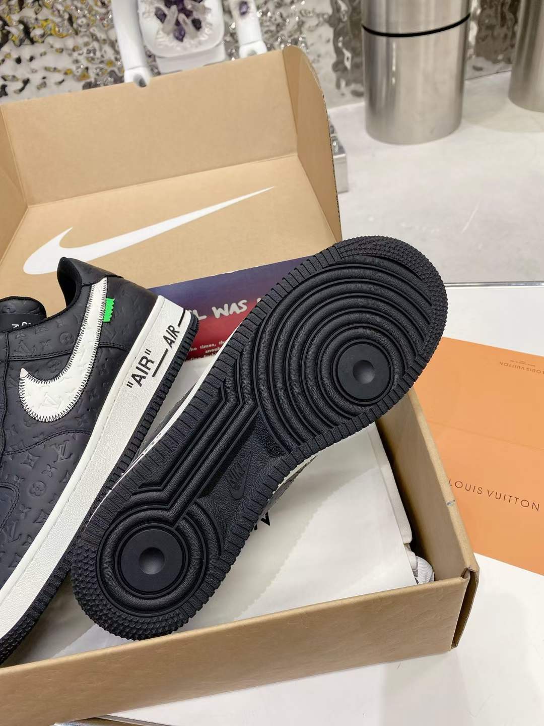 from Men Women L*ouis V*uitton x NIKE Air force1 22ss