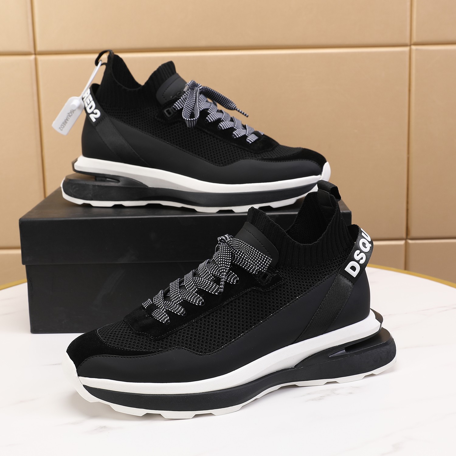 Men O*ff W*hite Top Sneakers