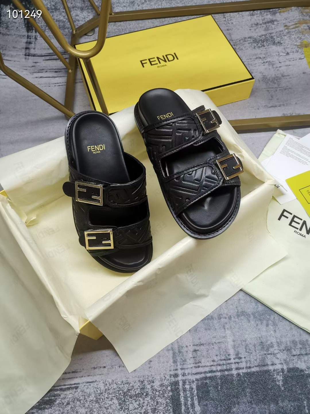 Women Men F*endi Top Sandals （ ）