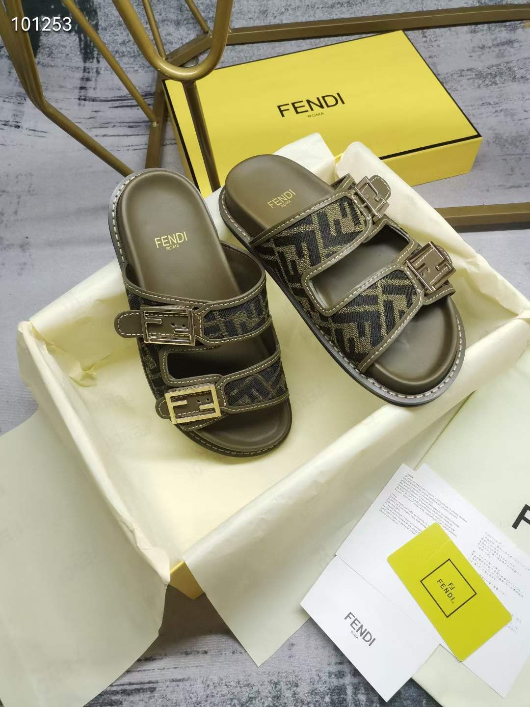 Women Men F*endi Top Sandals （ ）