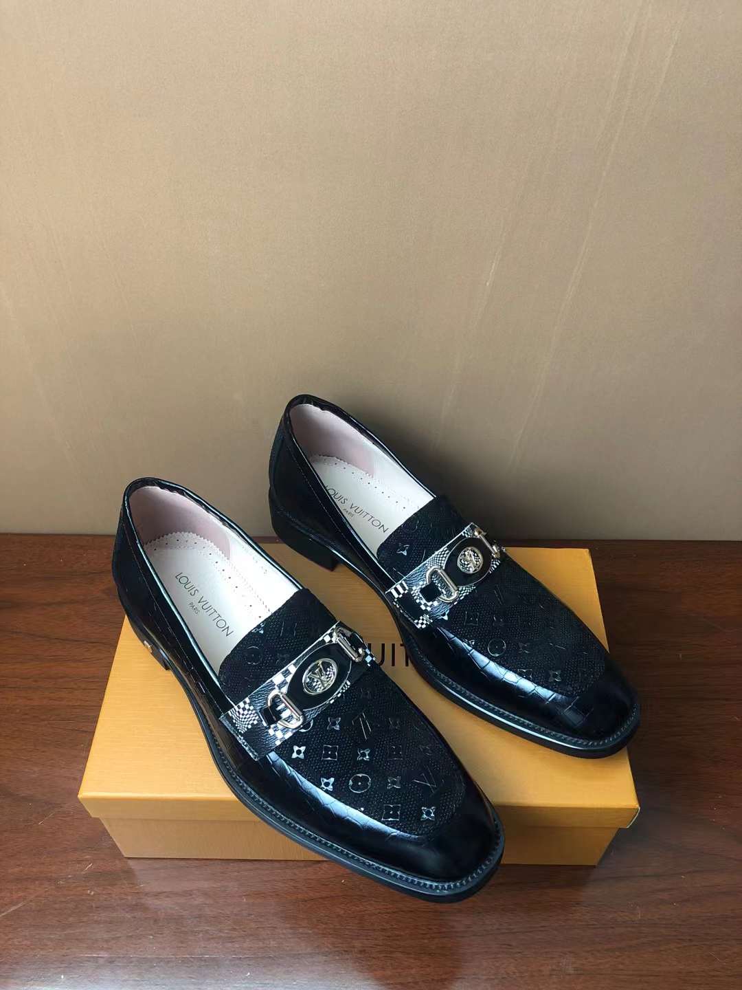 Men L*ouis V*uitton Top Sneaker （）