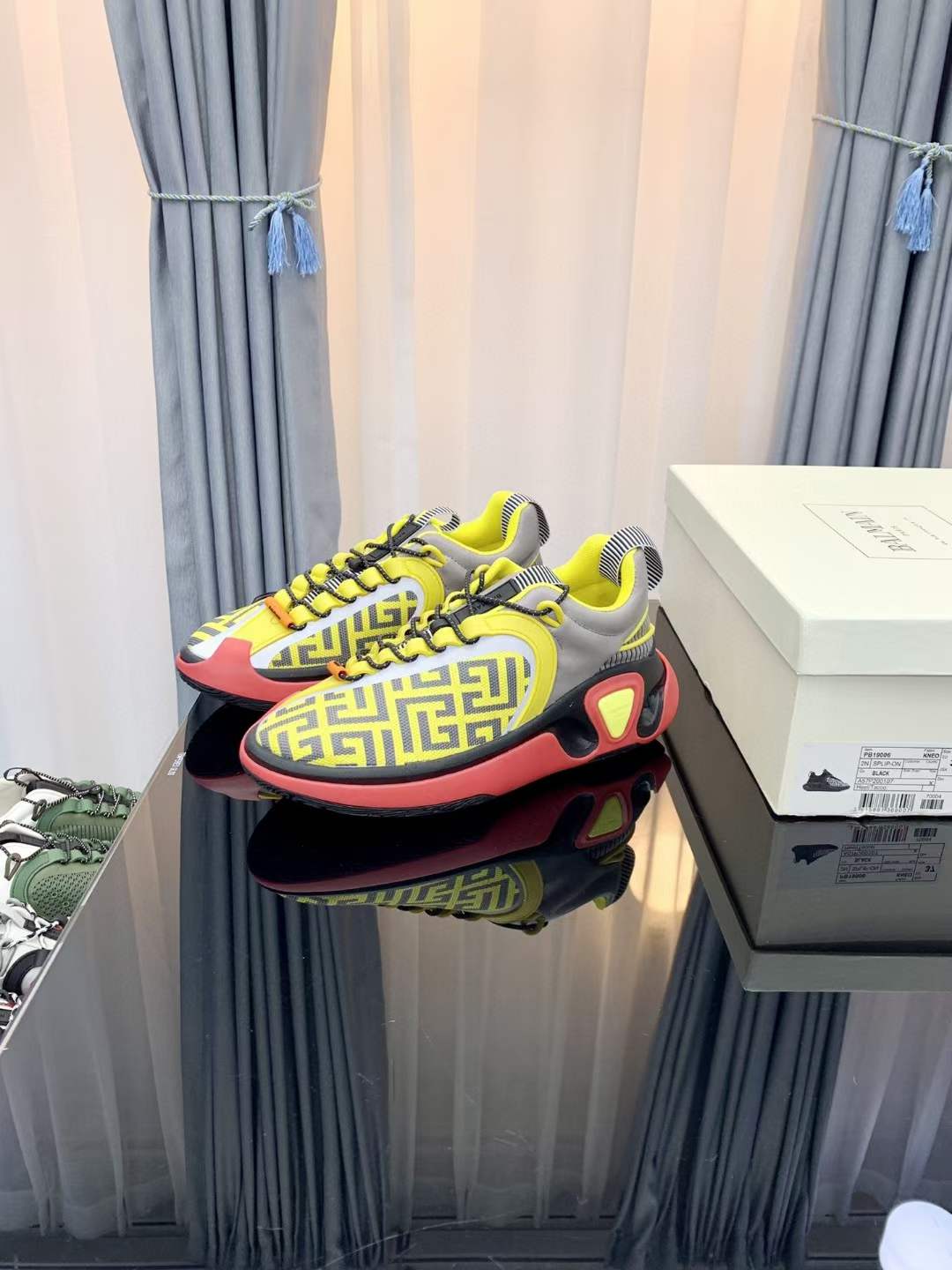 Men Women B*almain Top Sneakers