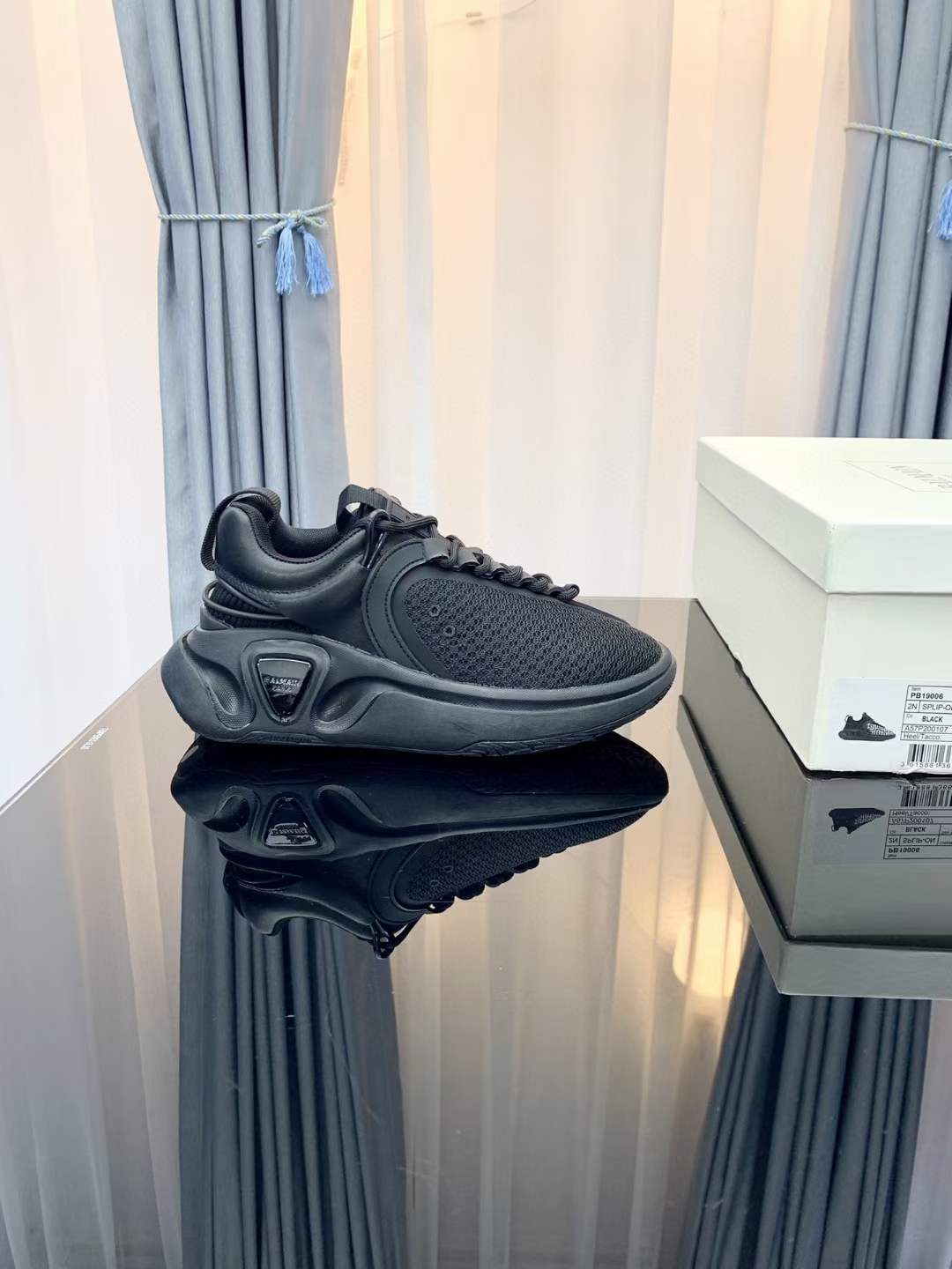 Men Women B*almain Top Sneakers