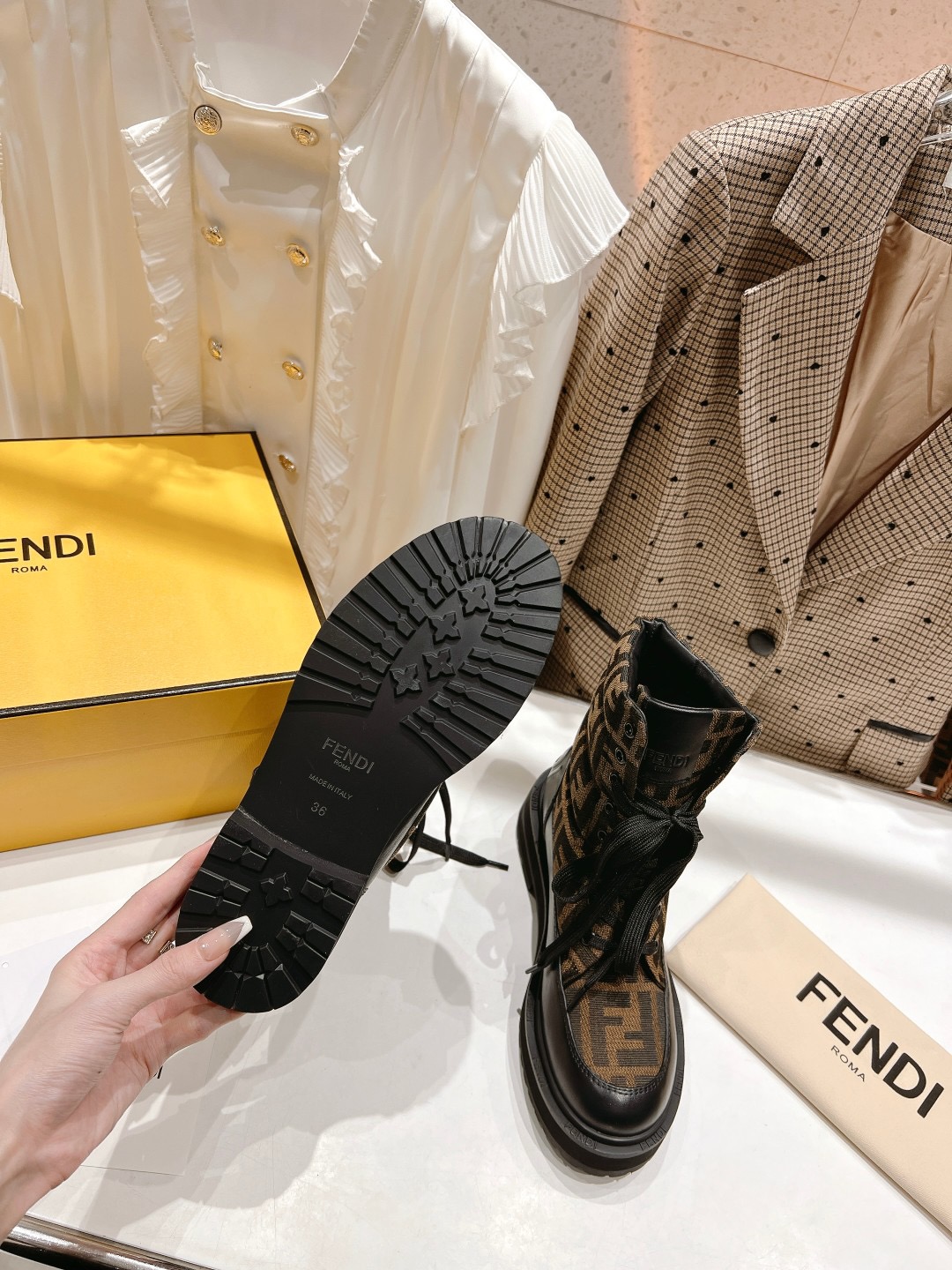 Women F*endi Top Boots Maikesneakers