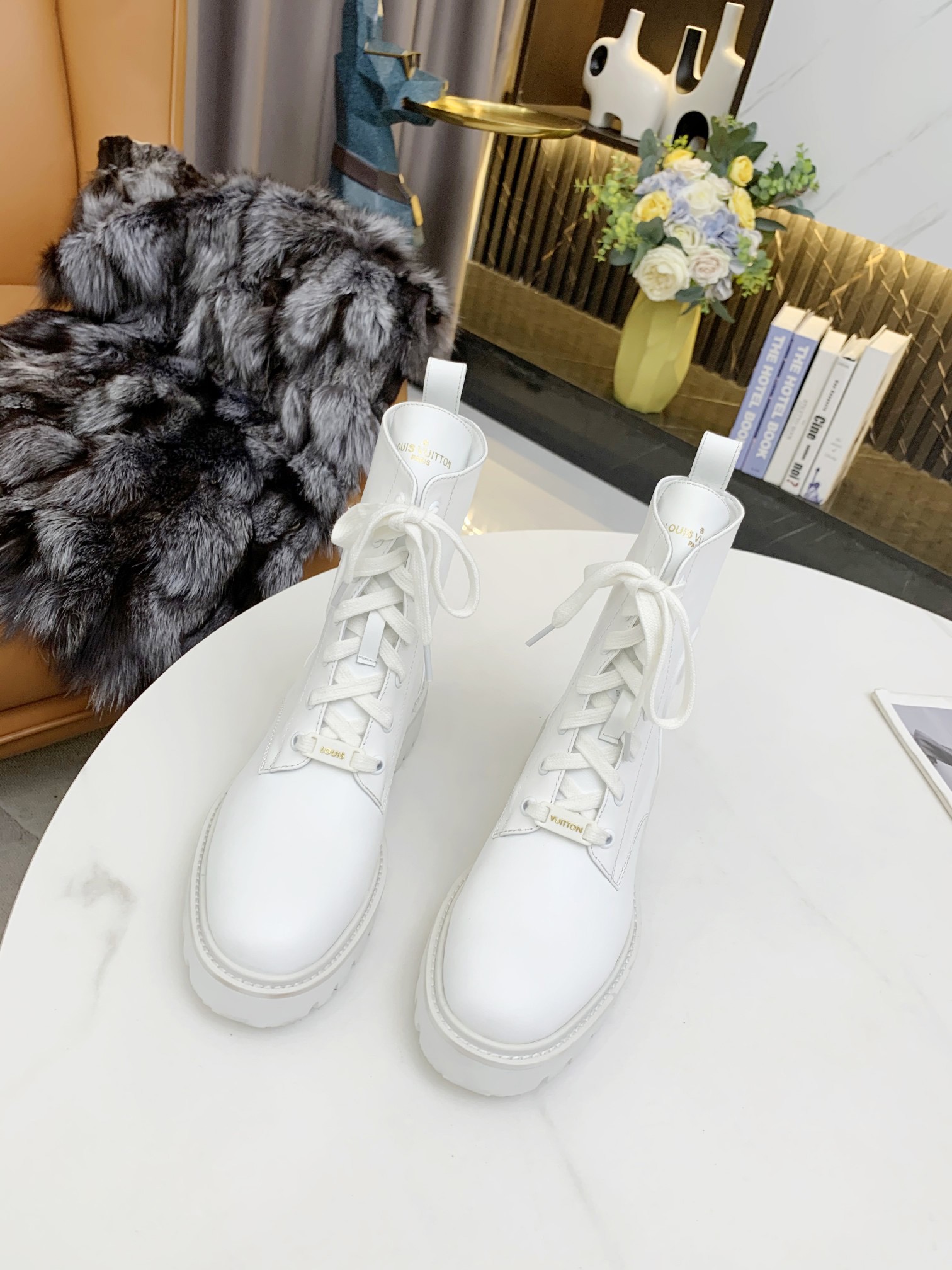 Women L*ouis V*uitton Top Boots Maikesneakers