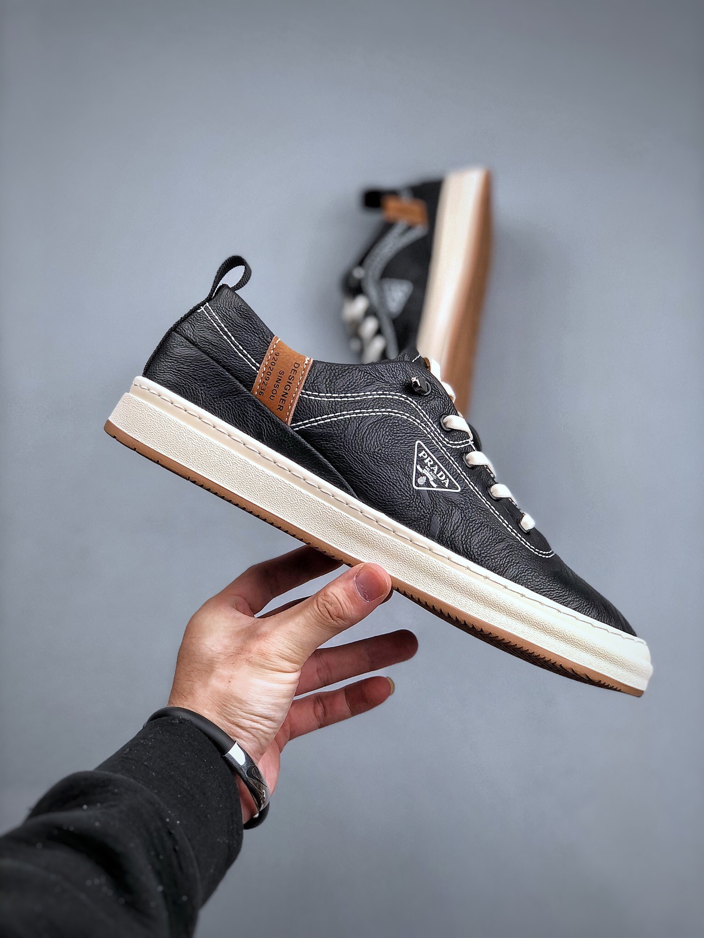 Men P*rada Top Sneaker （ ）