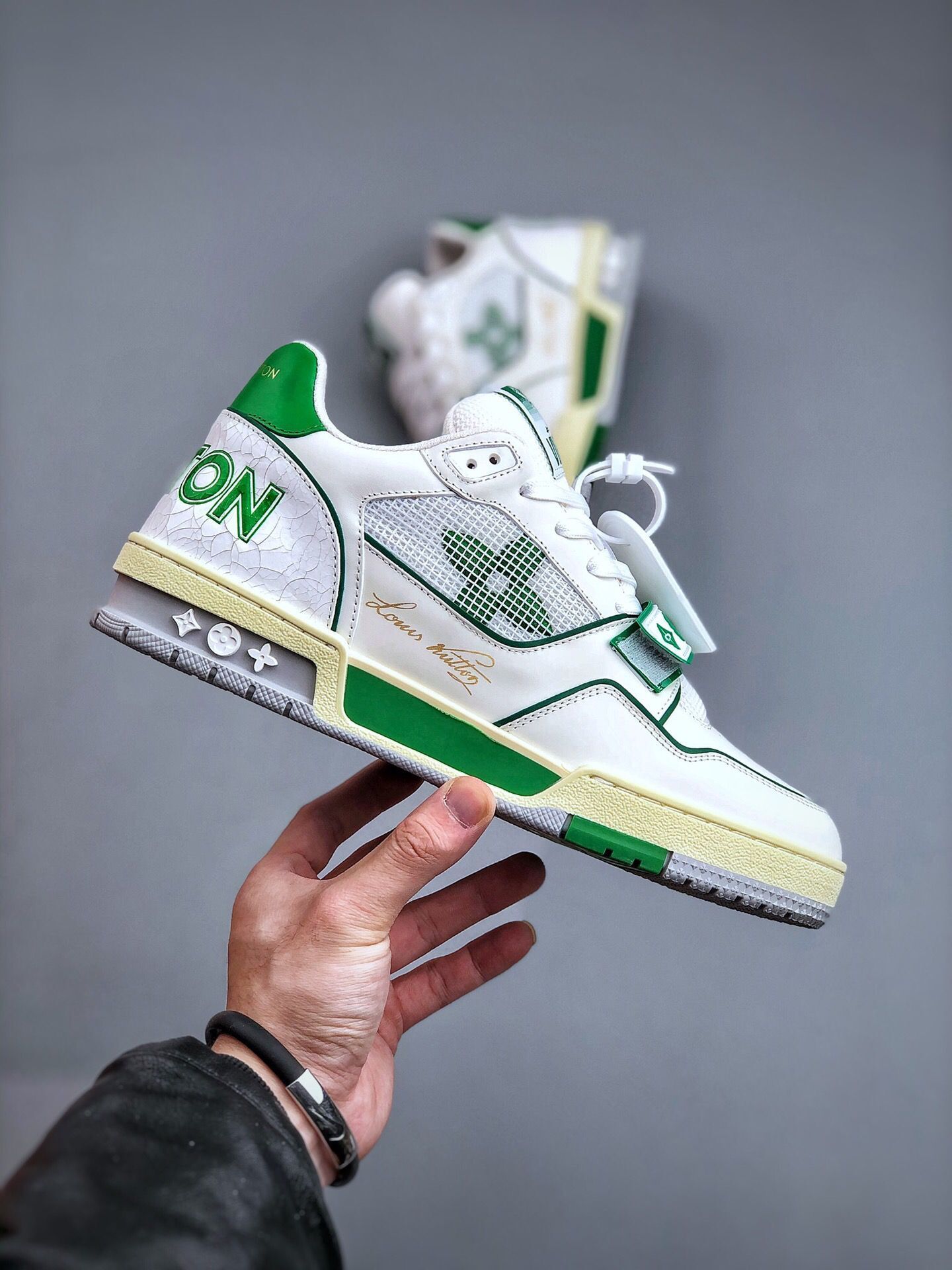 Men L*ouis V*uitton Top Sneakers