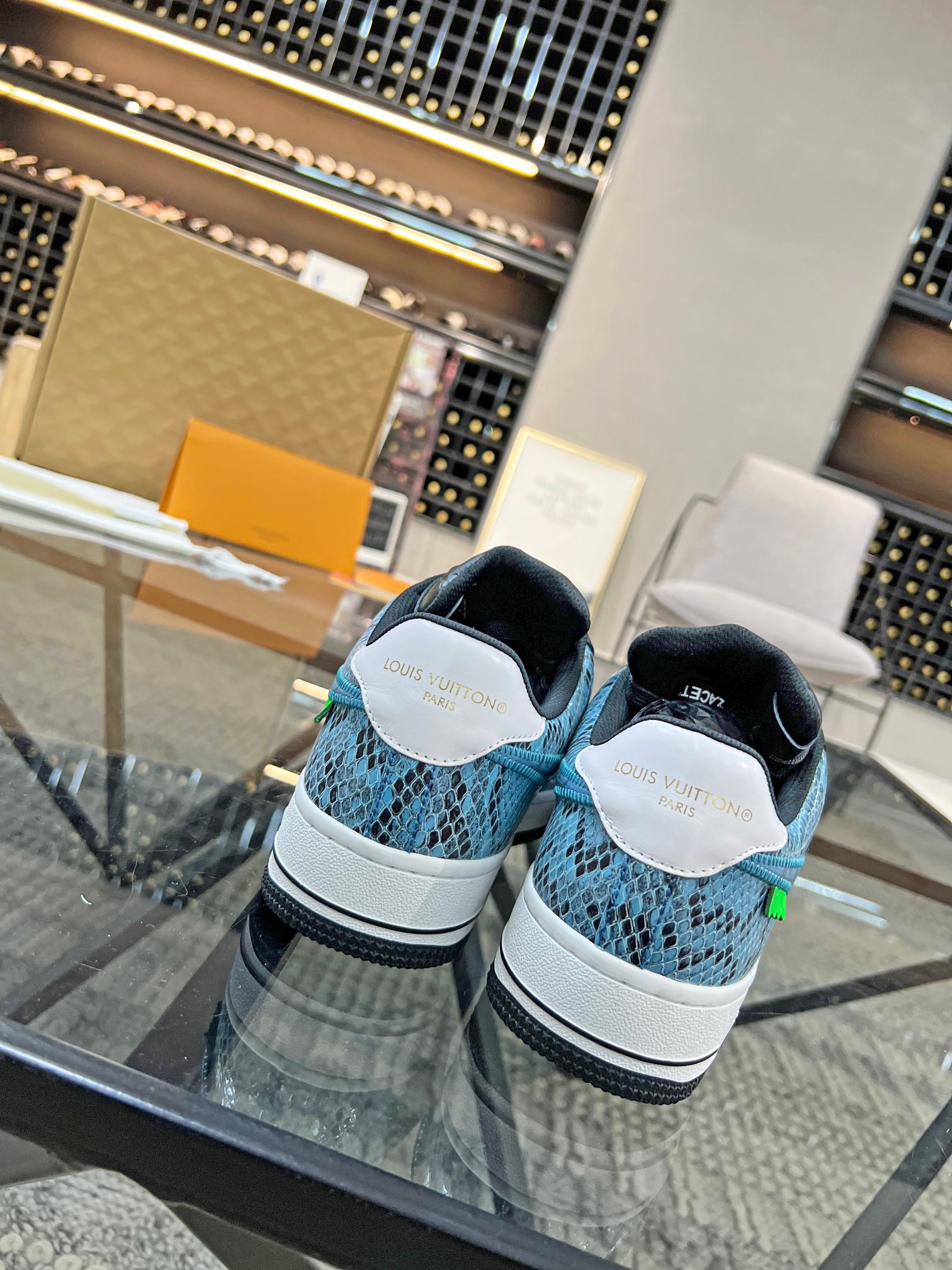 Men Women L*ouis V*uitton x NIKE Sneakers Maikesneakers