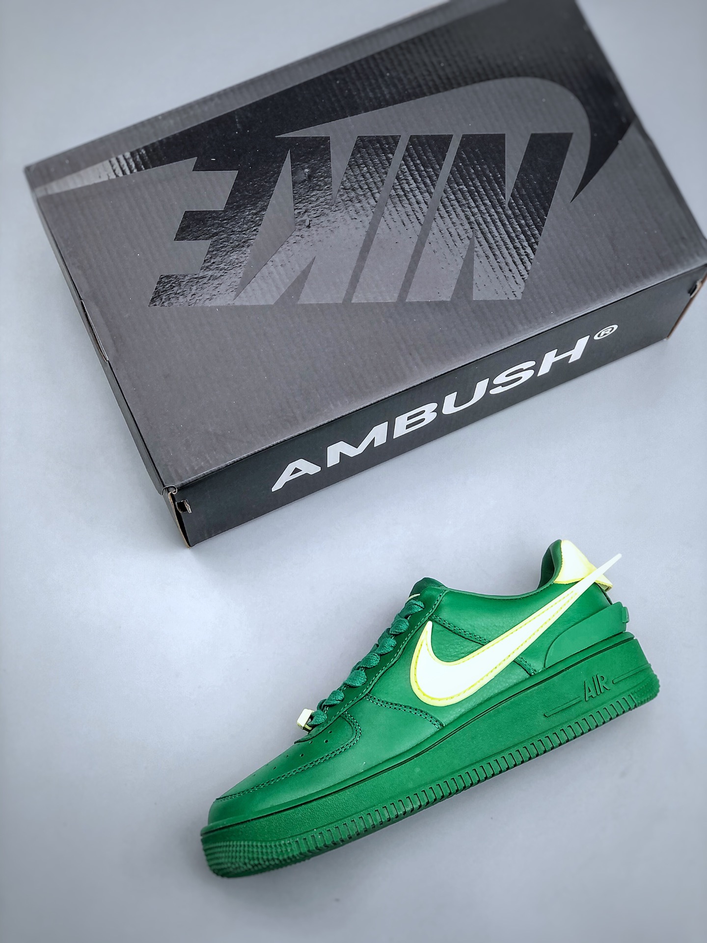 Nike + a* mbush Air Force 107