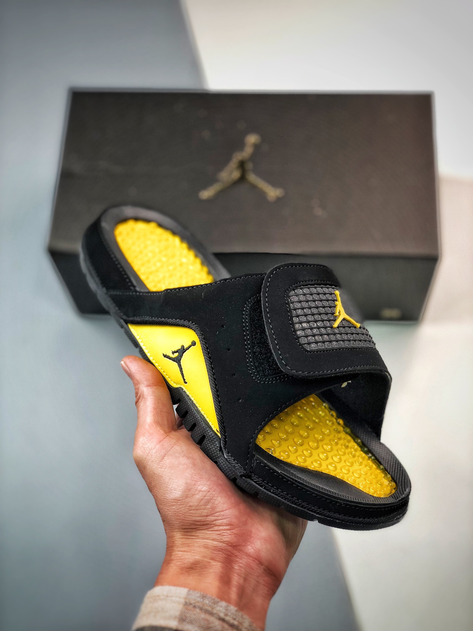 Nike Air Jordan 4 Slippers