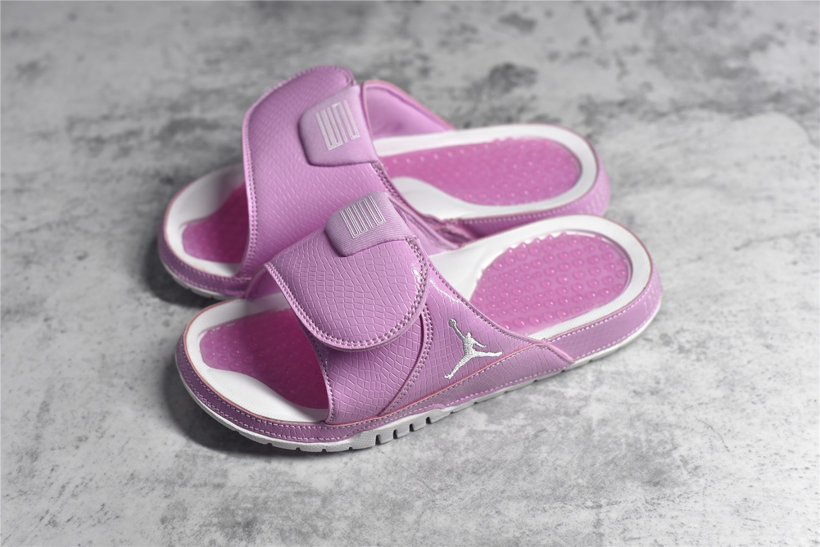 Nike Air Jordan 11 Slippers