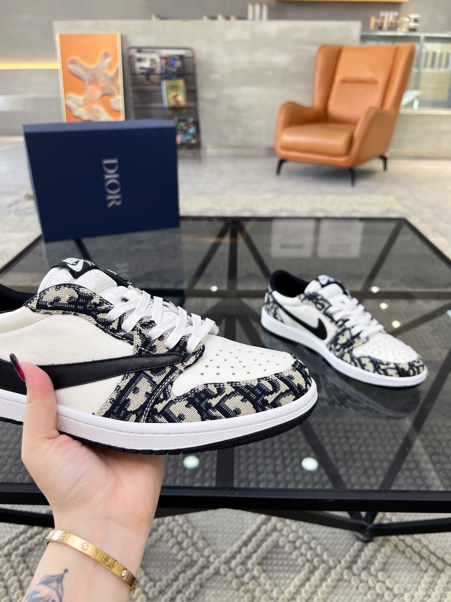 Men D*ior Top Sneakers