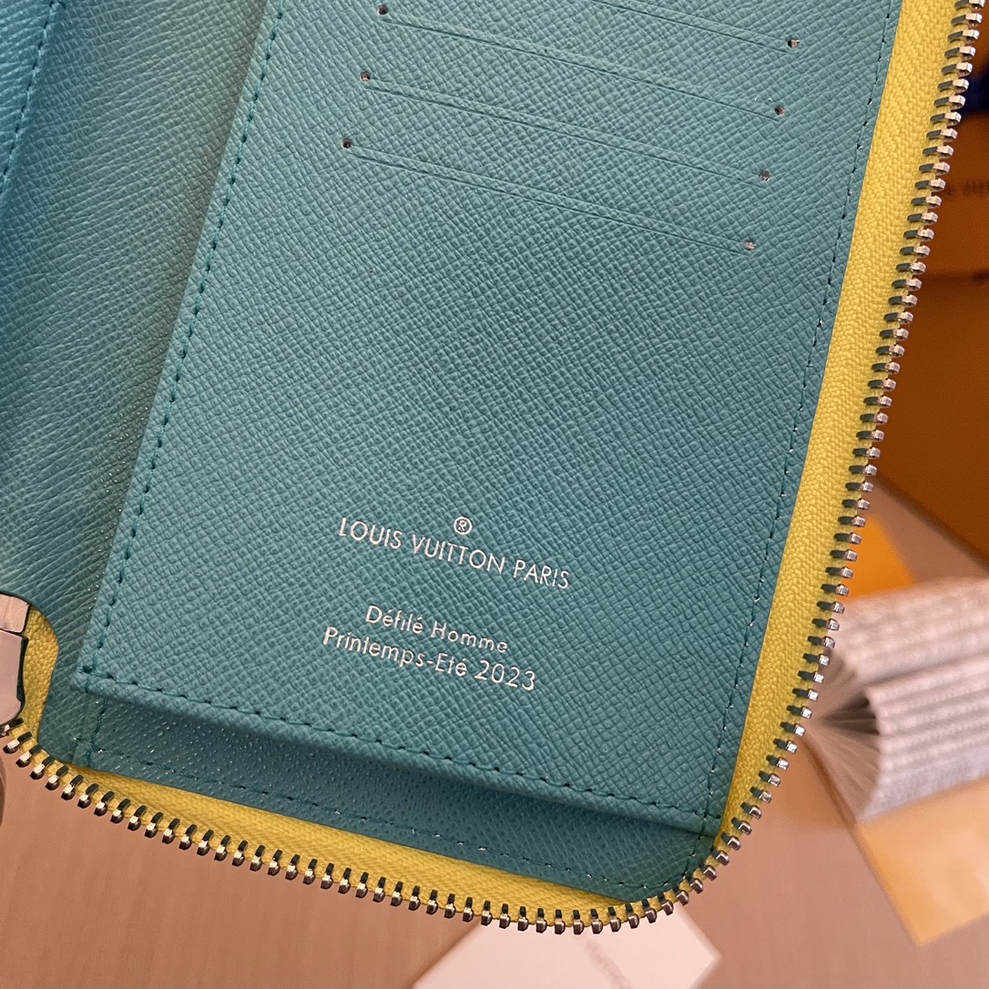 L*ouis V*uitton Top Bag