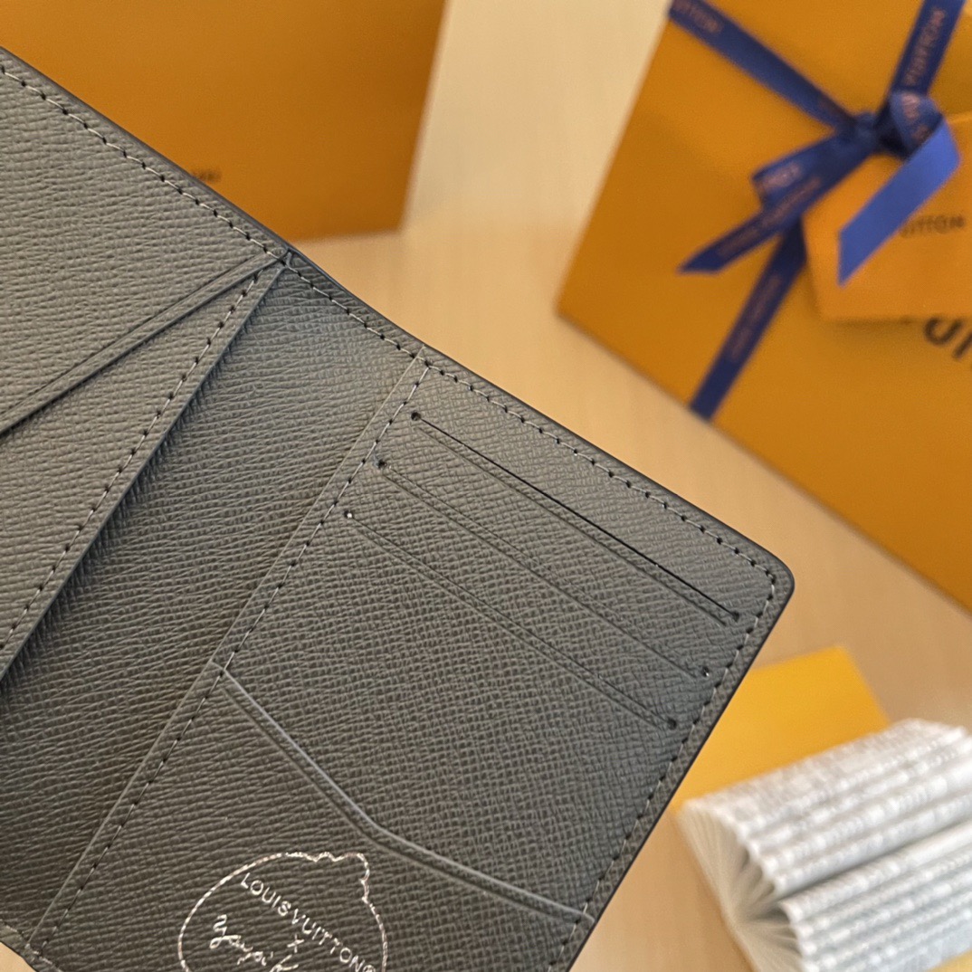 L*ouis V*uitton Top Bag