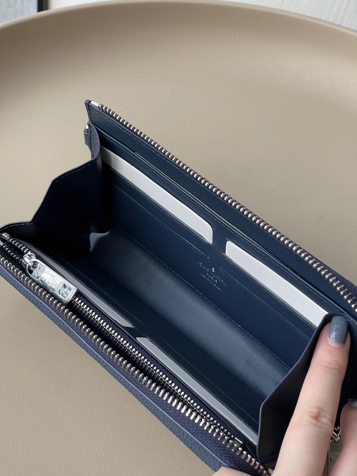 L*ouis V*uitton Top Bag