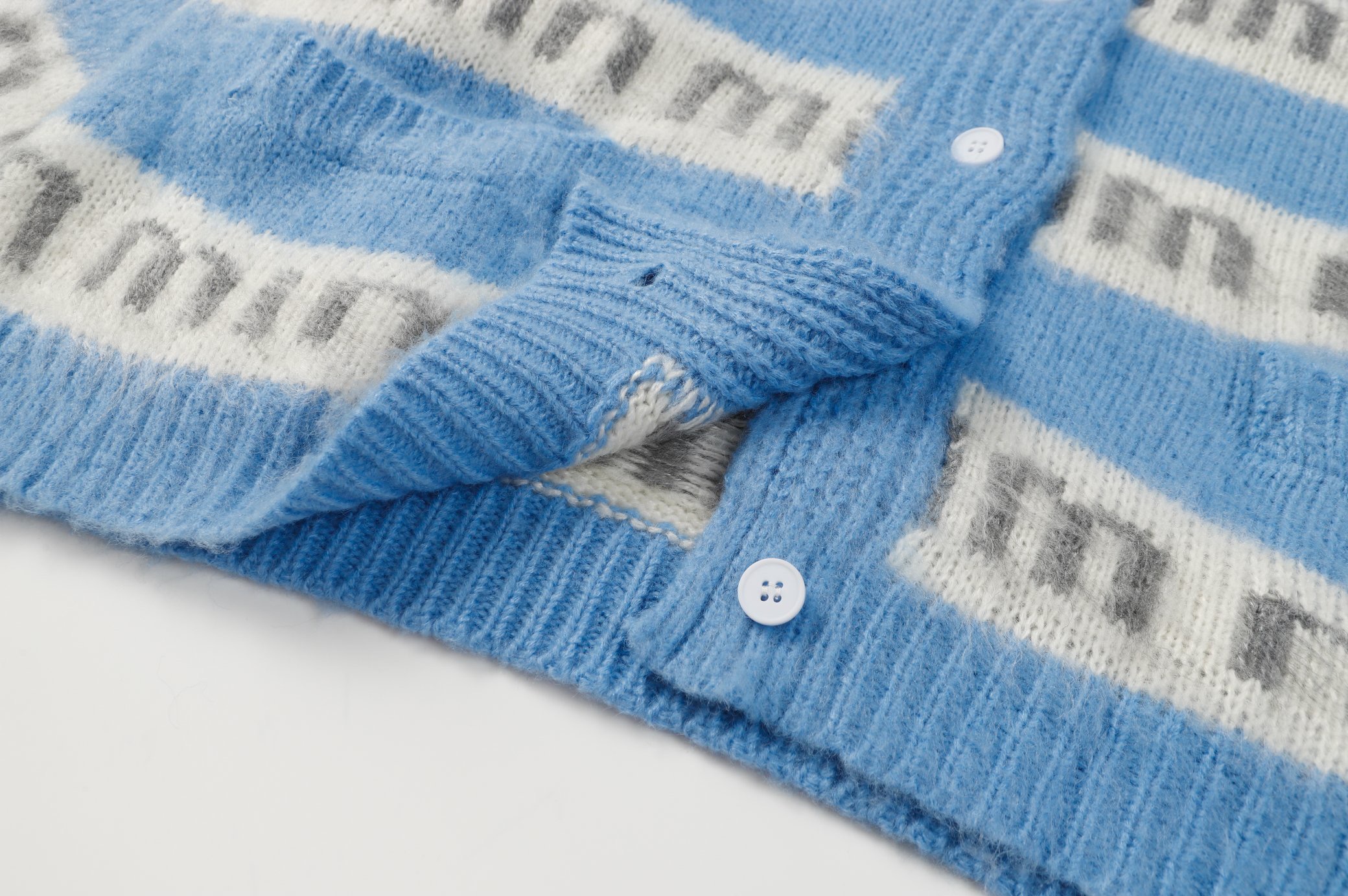 Women Sweater Maikesneakers