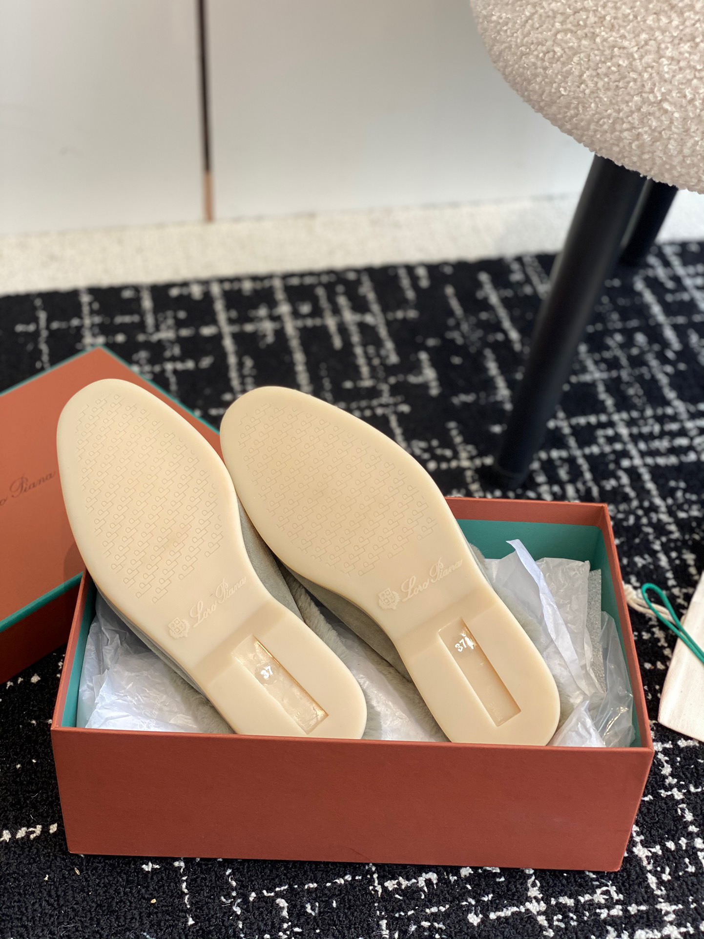 Women L*oro P*iana Top Loafer （）