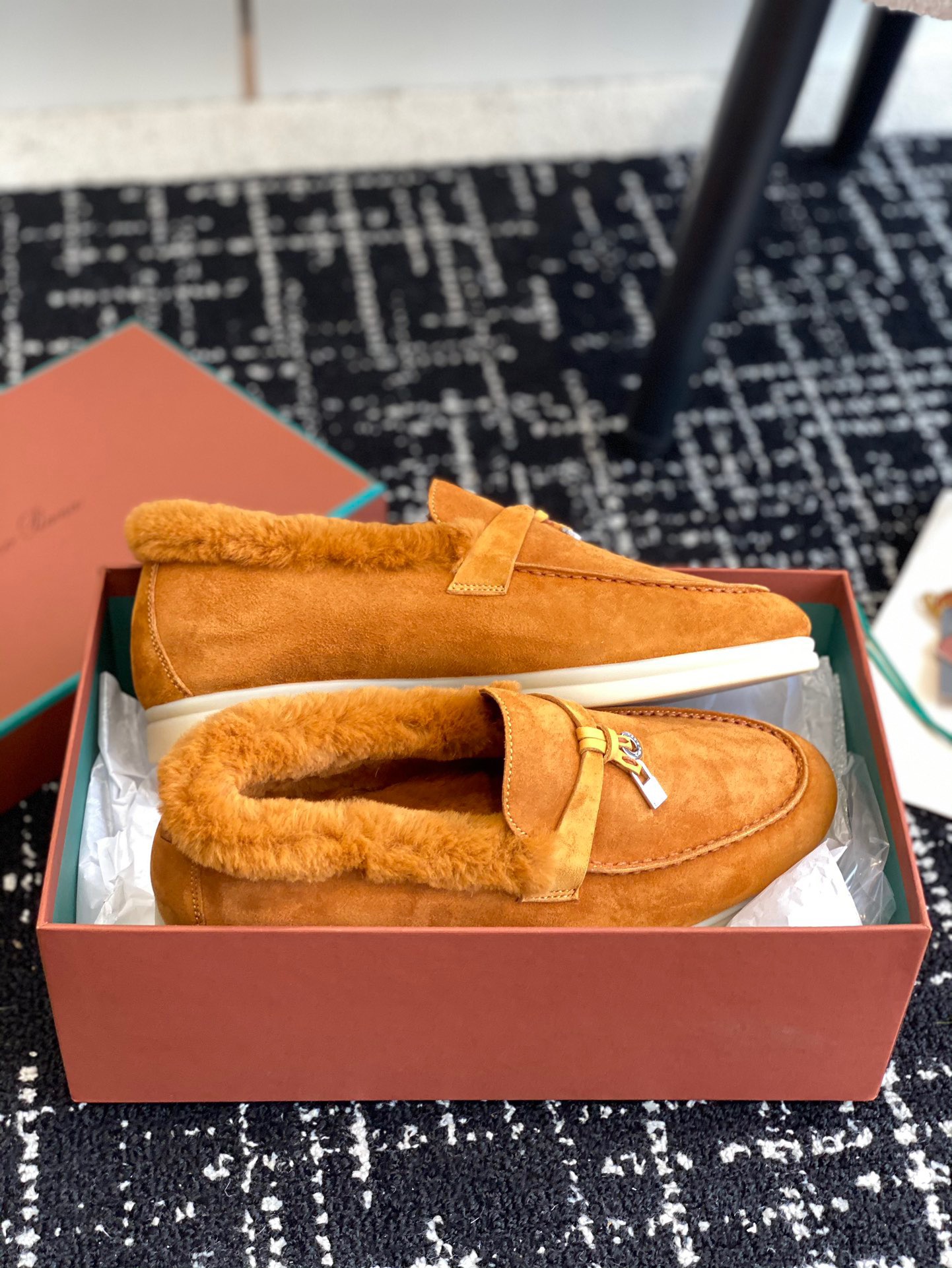 Women L*oro P*iana Top Loafer （）