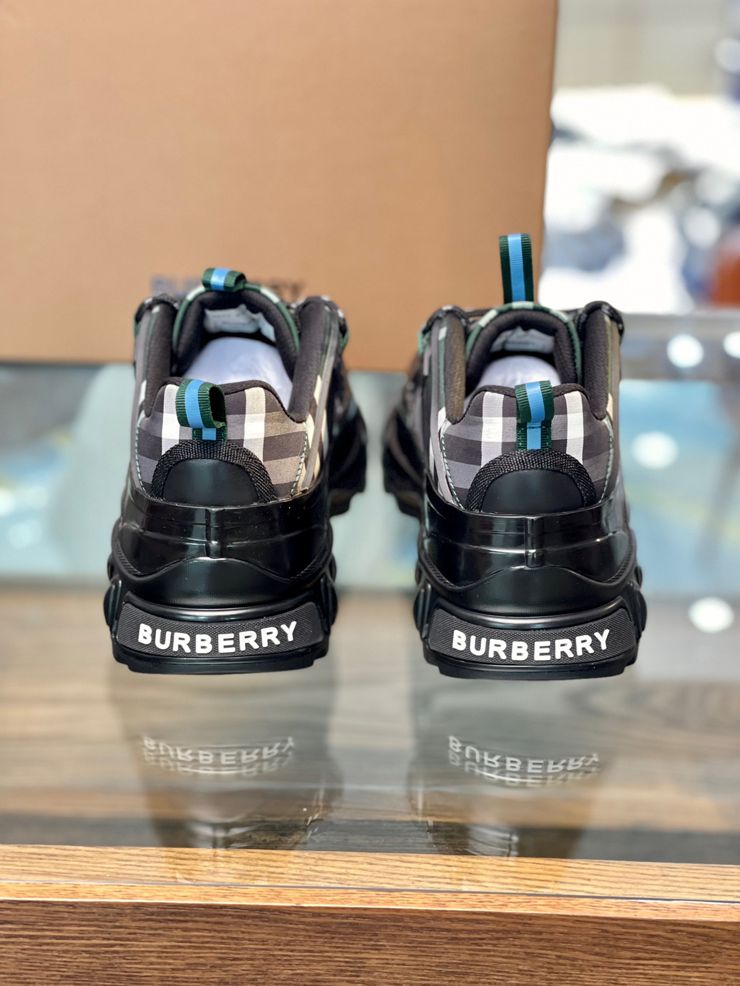 Men B*urberry Top Sneaker Maikesneakers