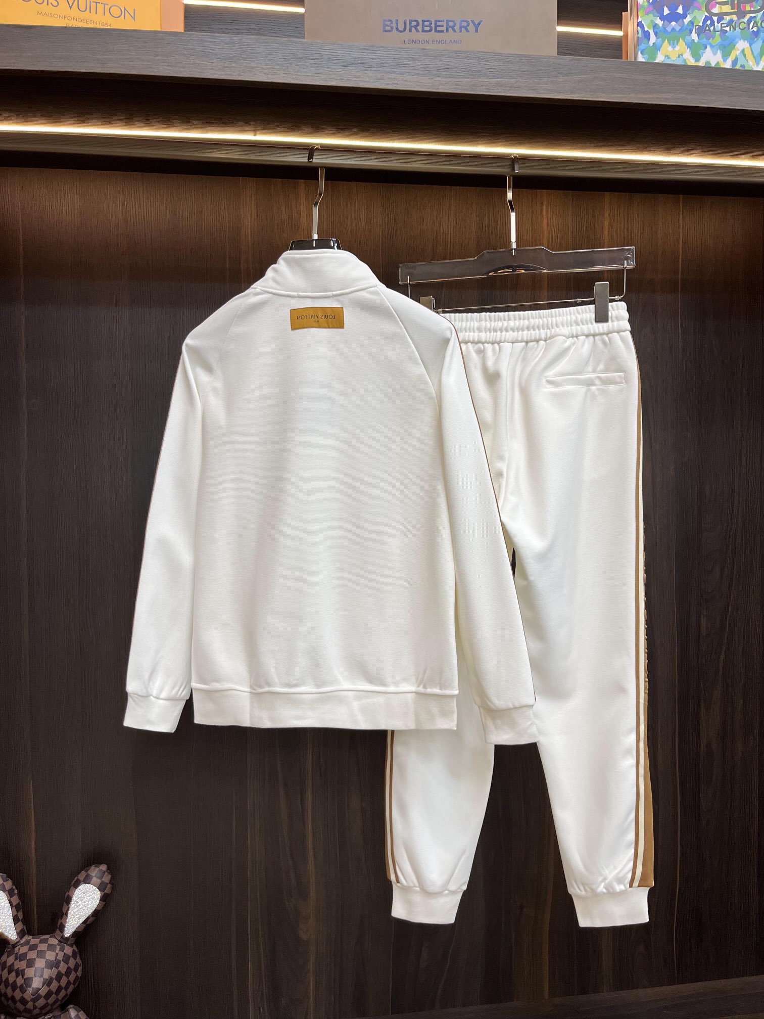 Men suits Top Quality