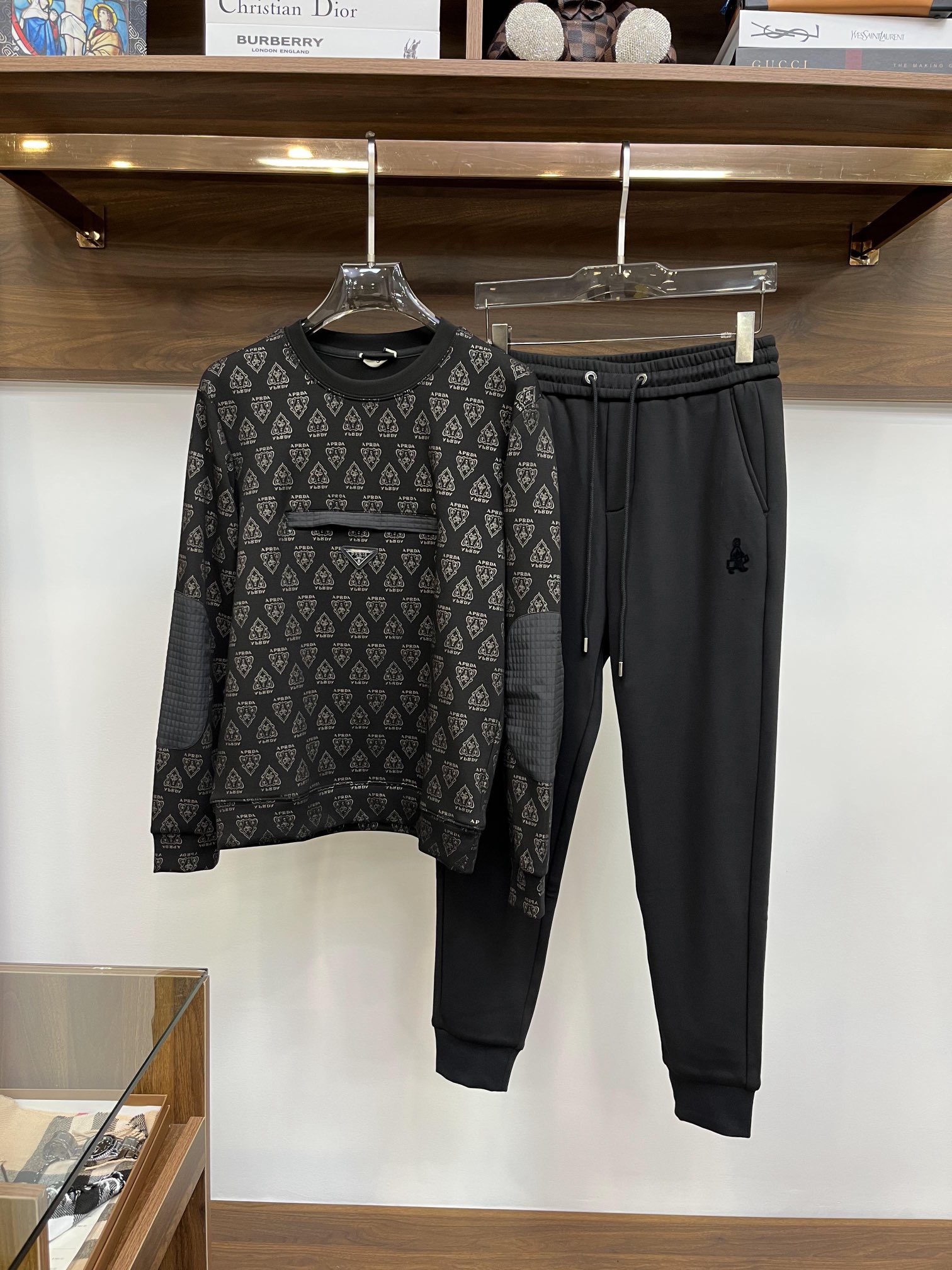 Men suits Top Quality