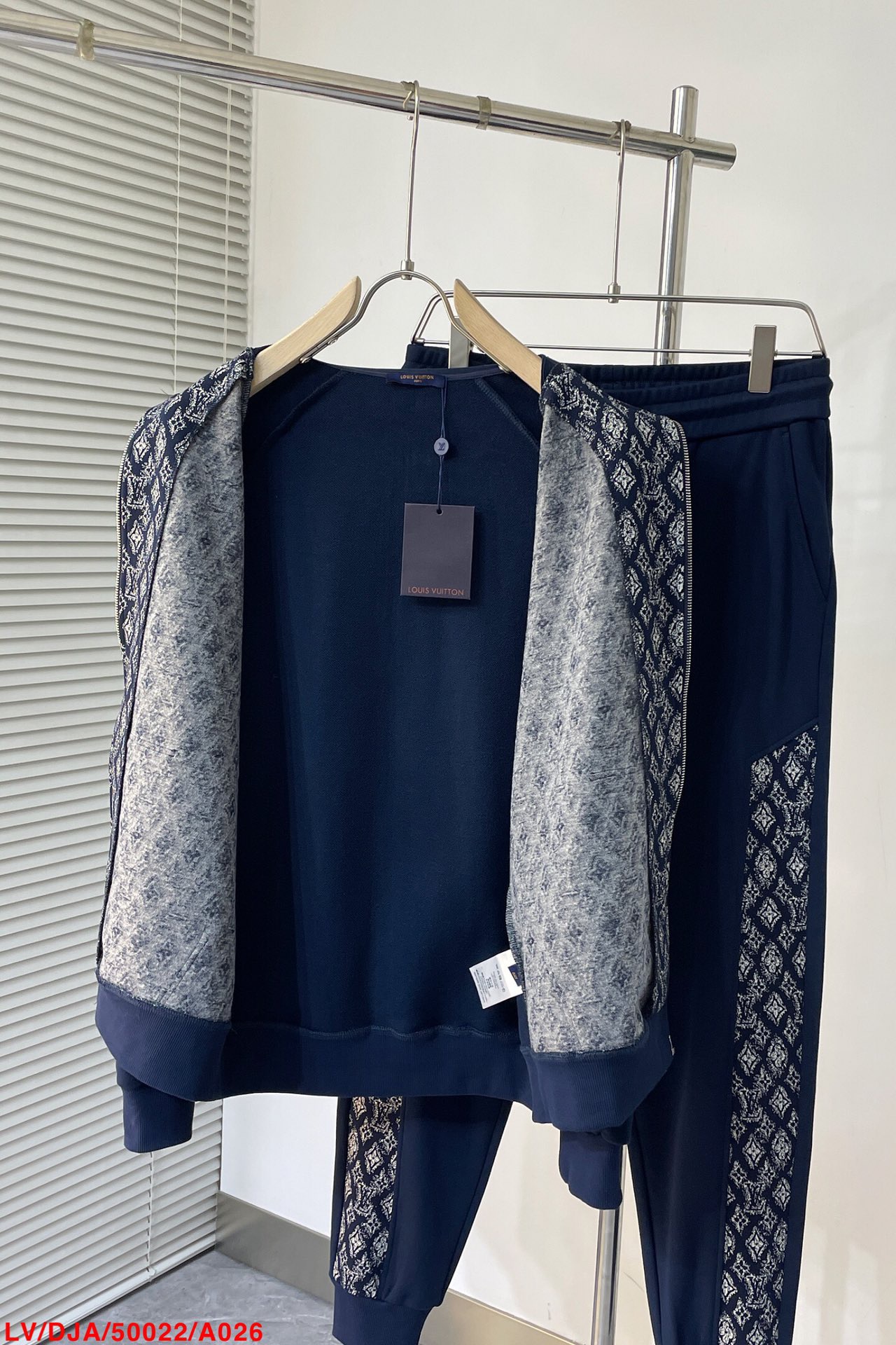 Men suits Top Quality