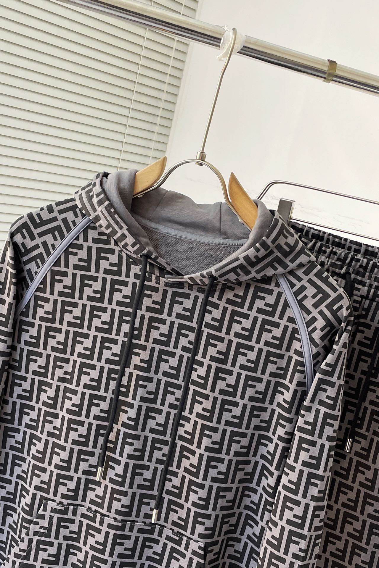 Men suits Top Quality