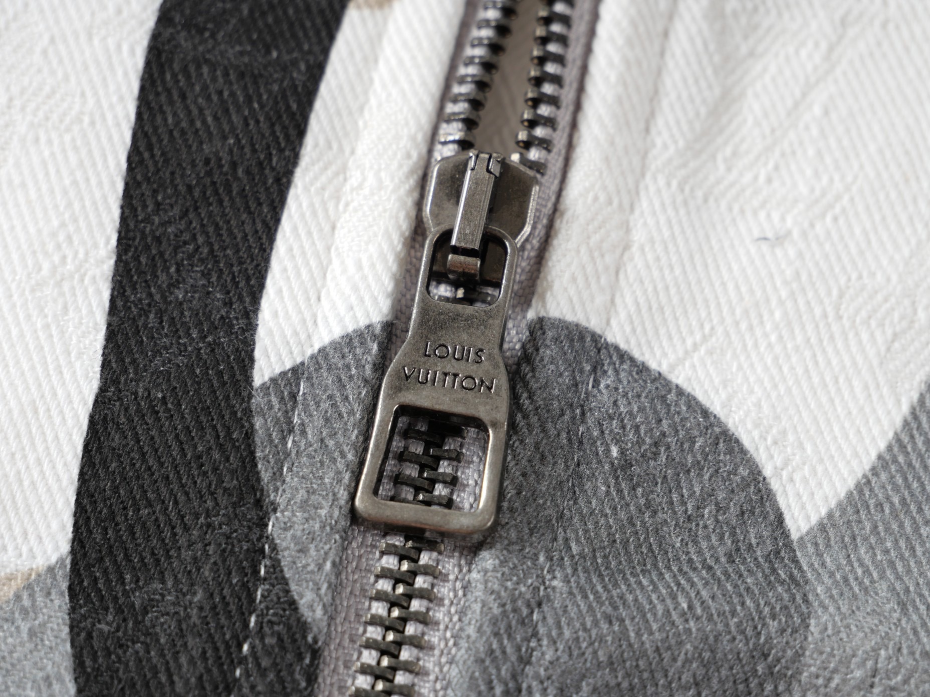 Men Jacket/Sweater Top Quality