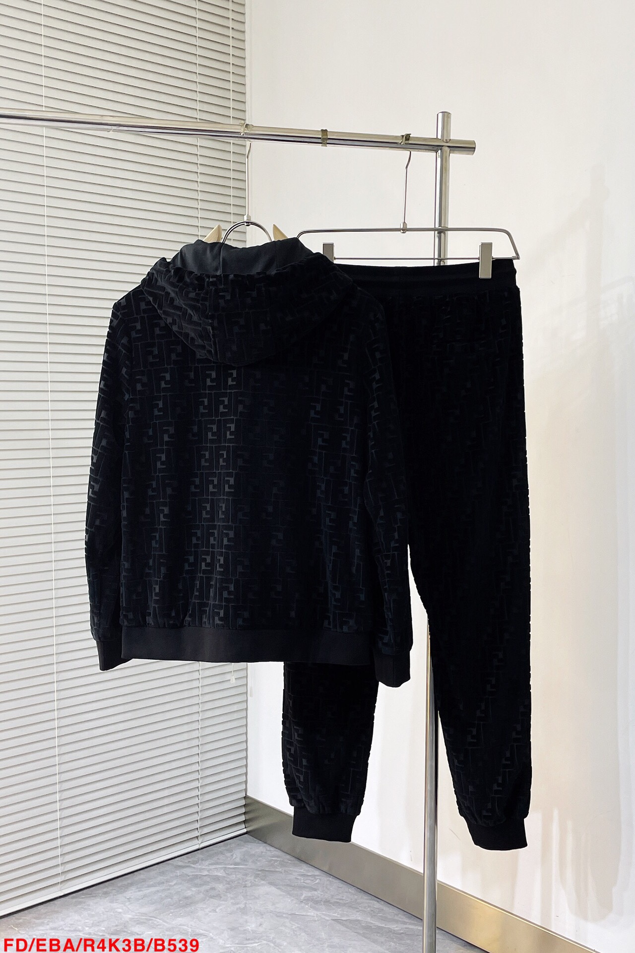 Men suits Top Quality