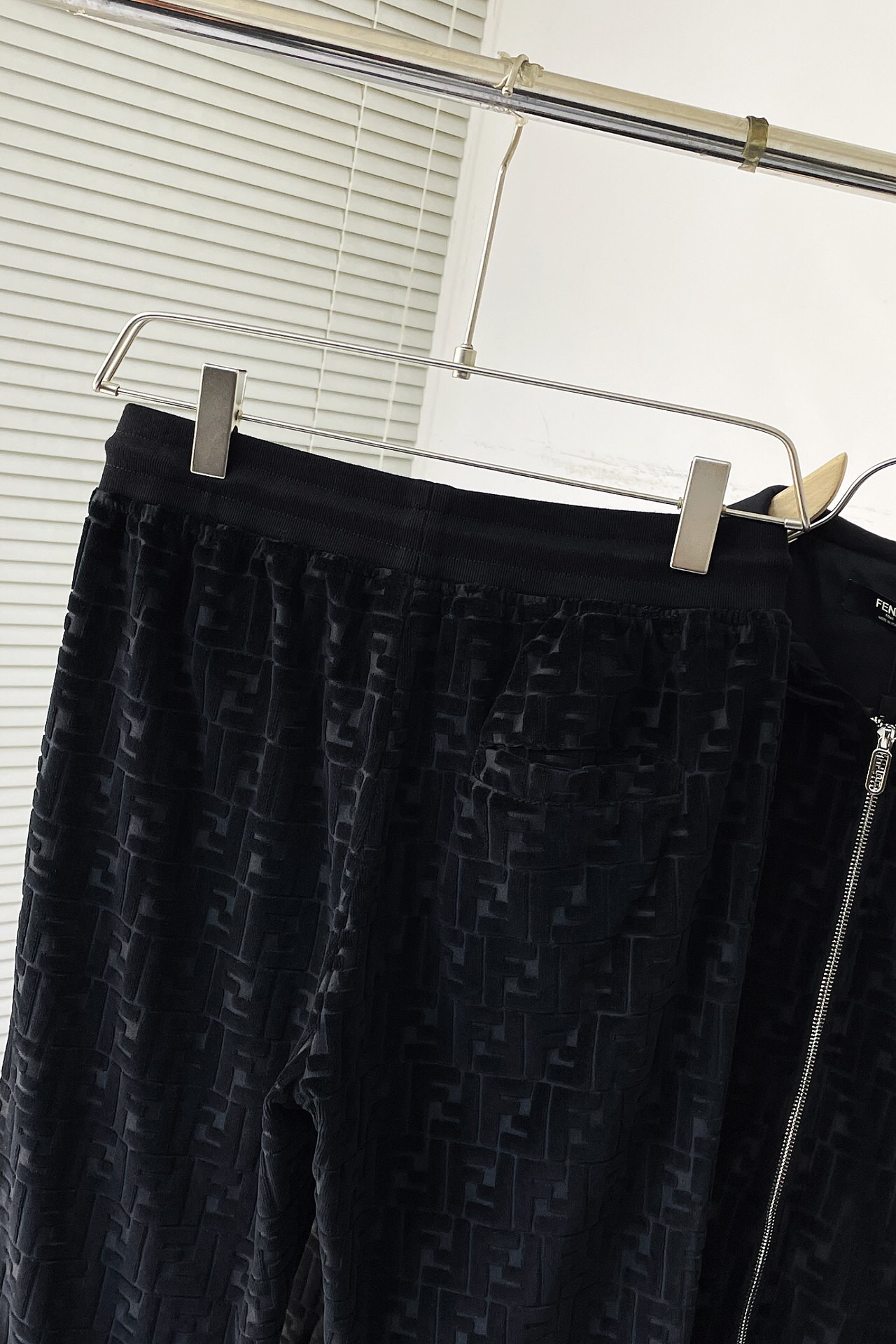 Men suits Top Quality