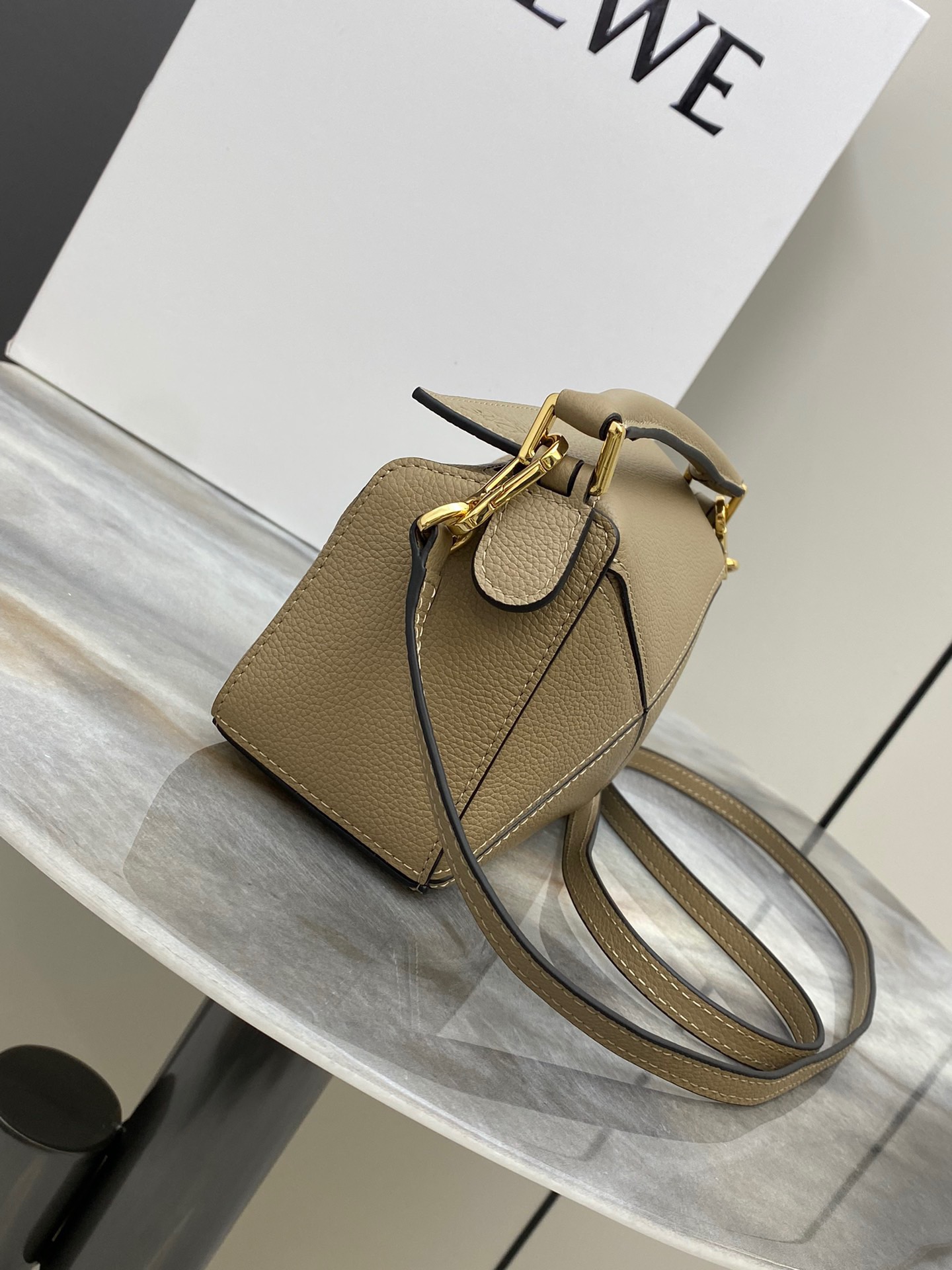 L*oewe Bag 9016 Top Quality