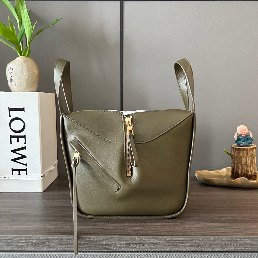 L*oewe Bag 652235 Top Quality