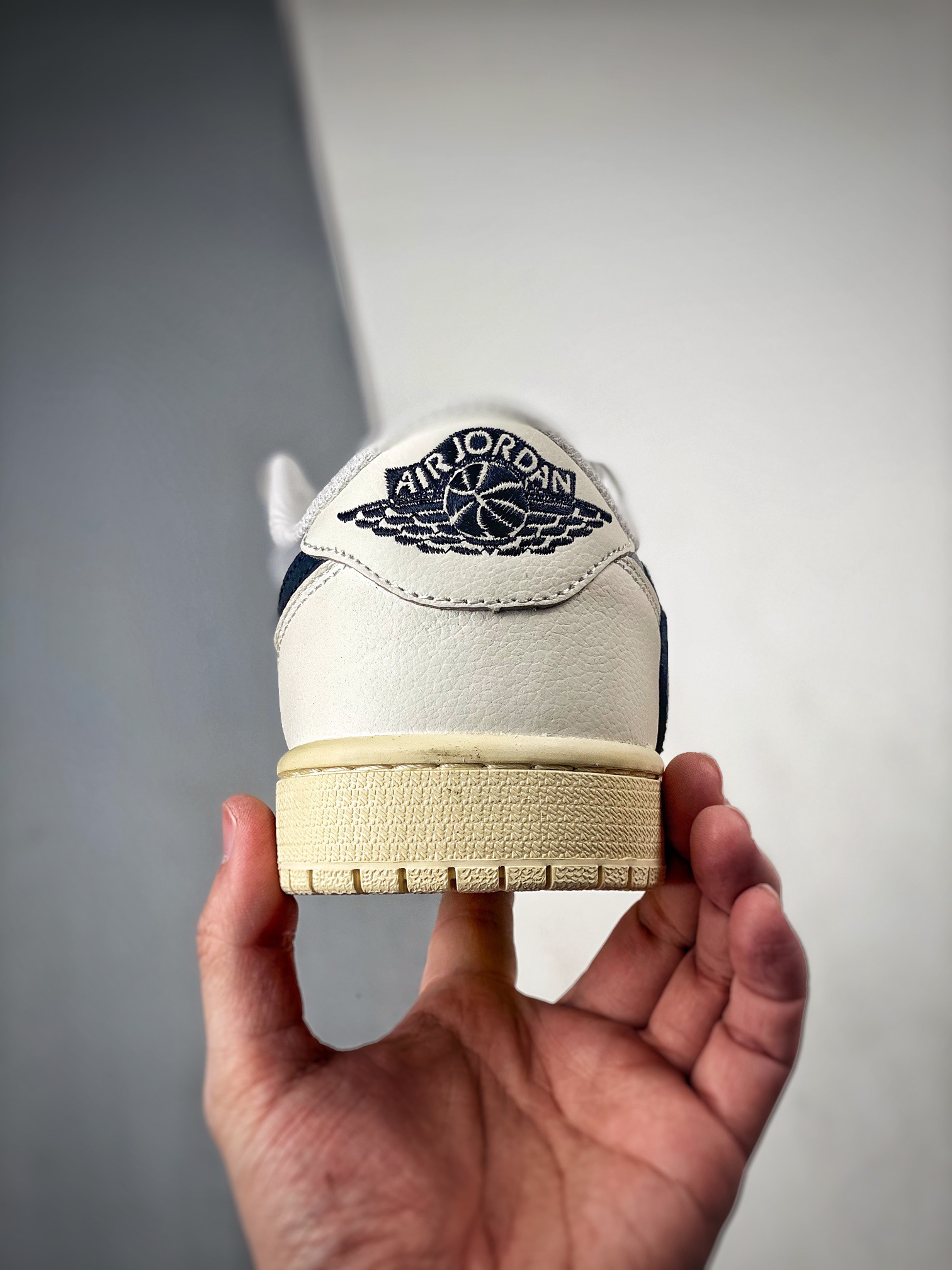 Air Jordan 1