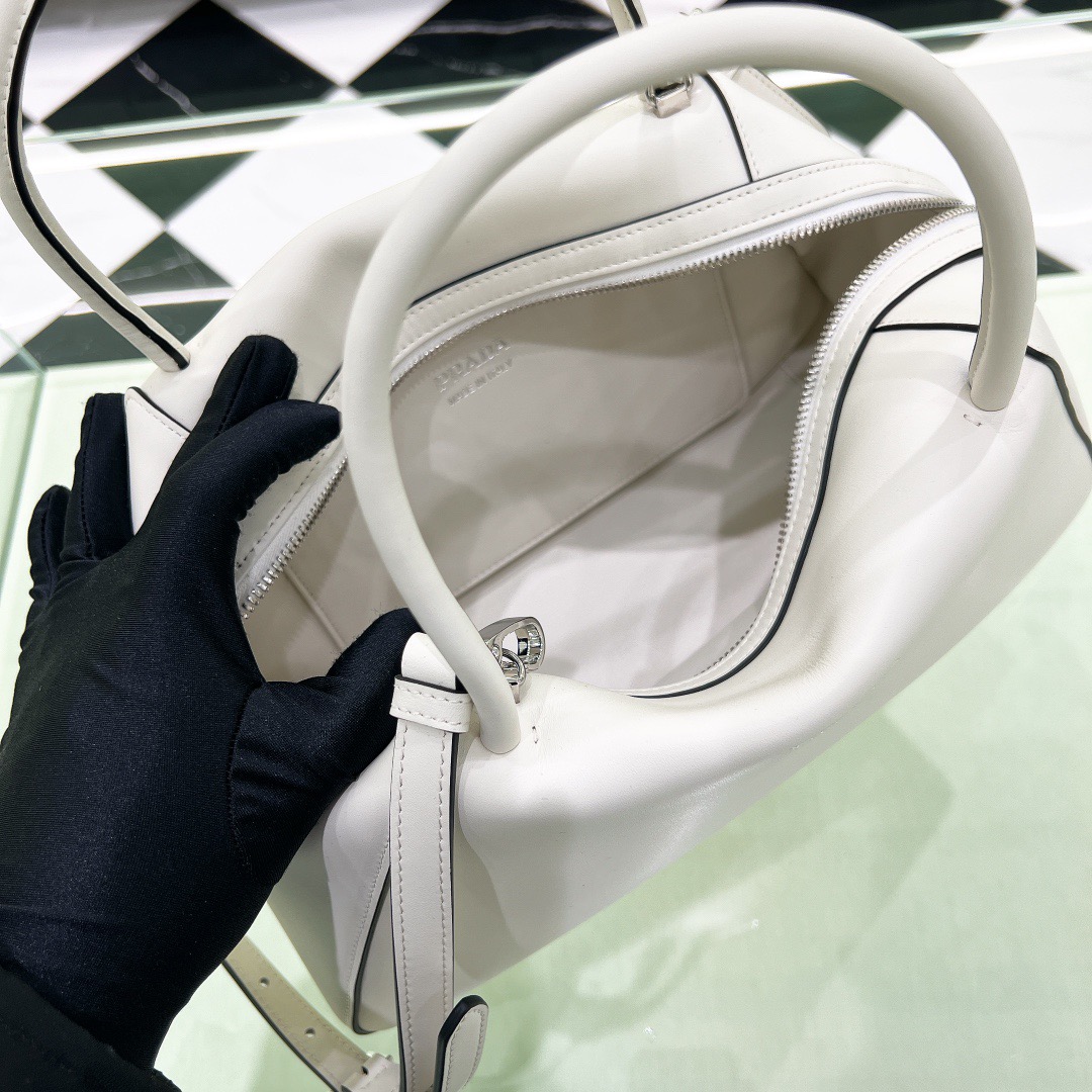 P*rada Bag Top Quality